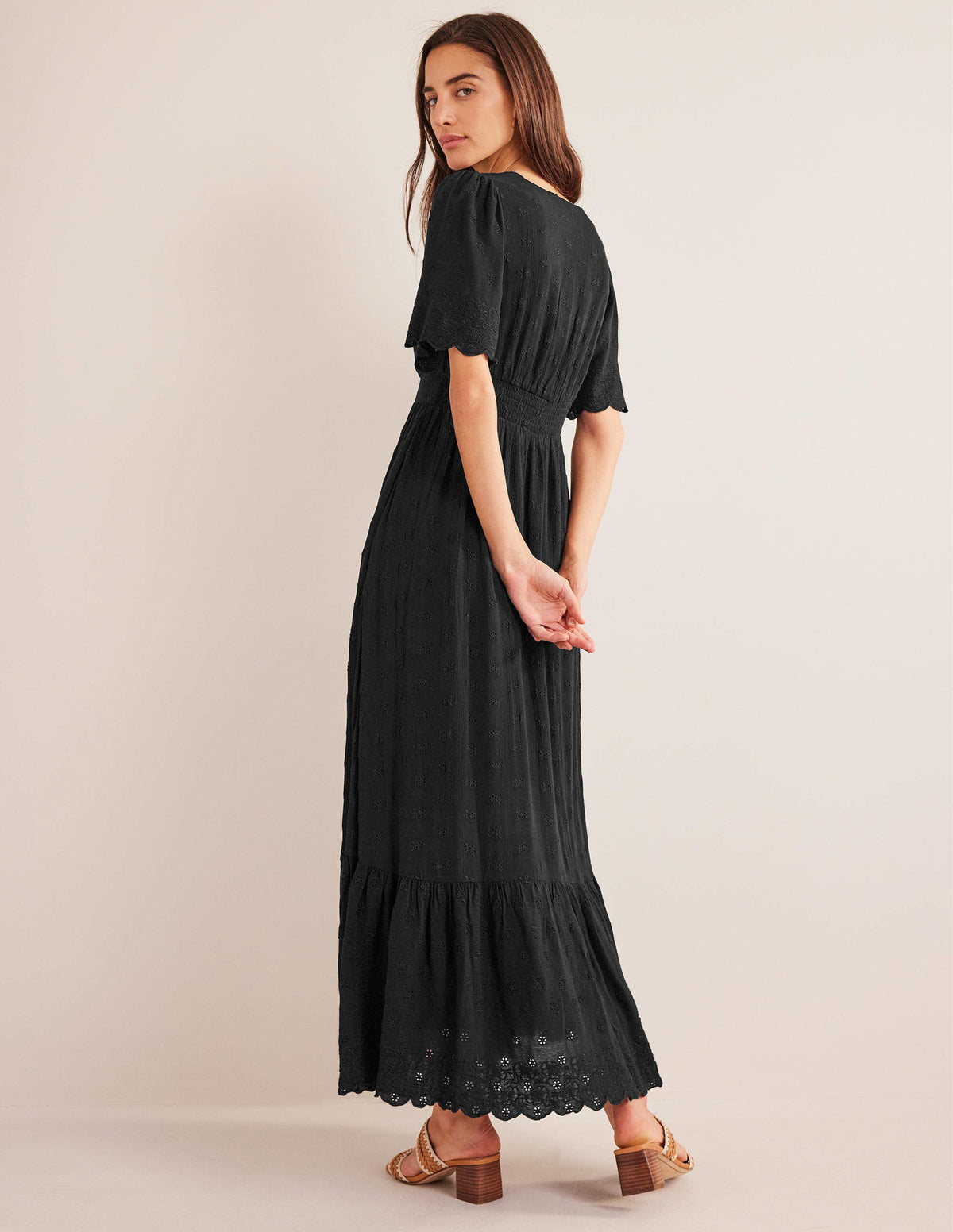 Flatterndes Maxikleid mit Lochstickerei-Schwarz - Image 4