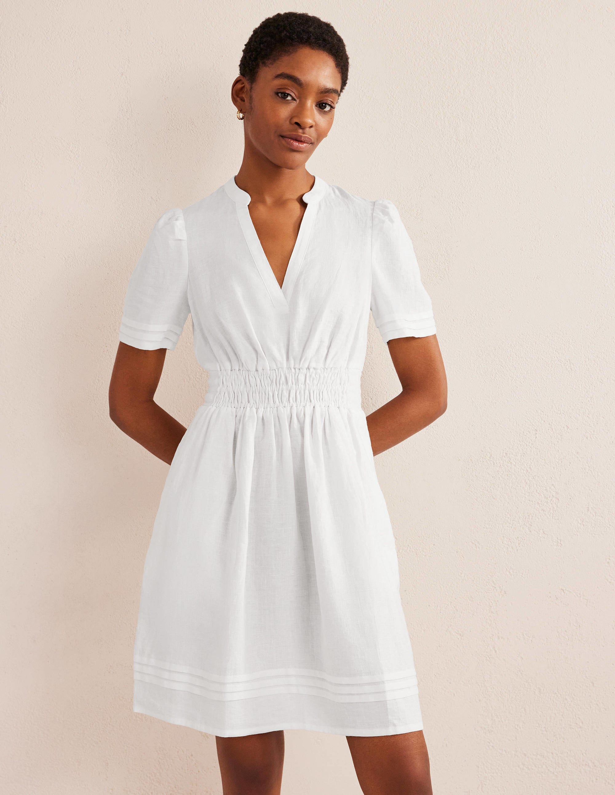 Minikleid mit Biesenfalten-Weiß - Image 4