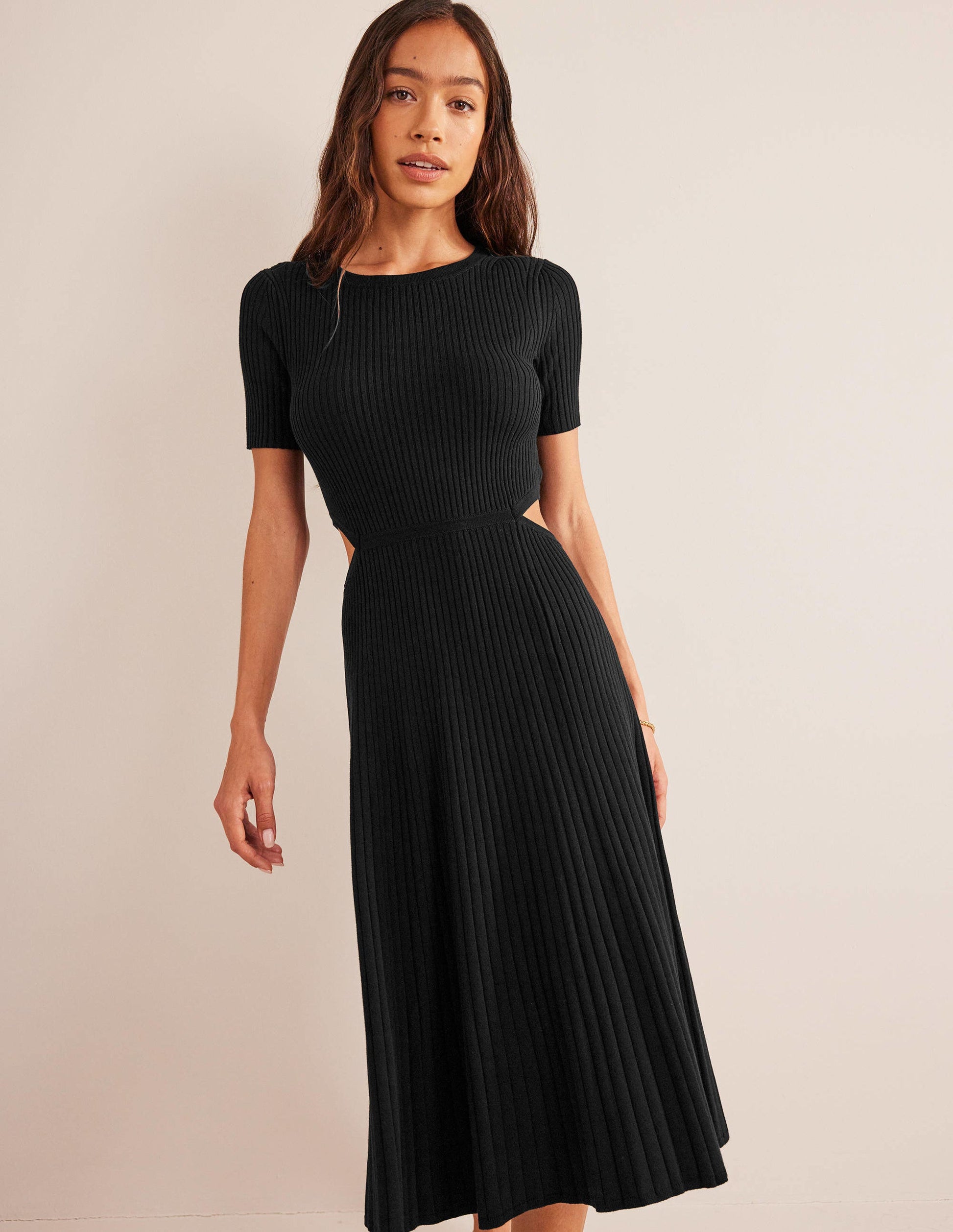 Strick-Midikleid mit Cut-out-Details-Schwarz-1