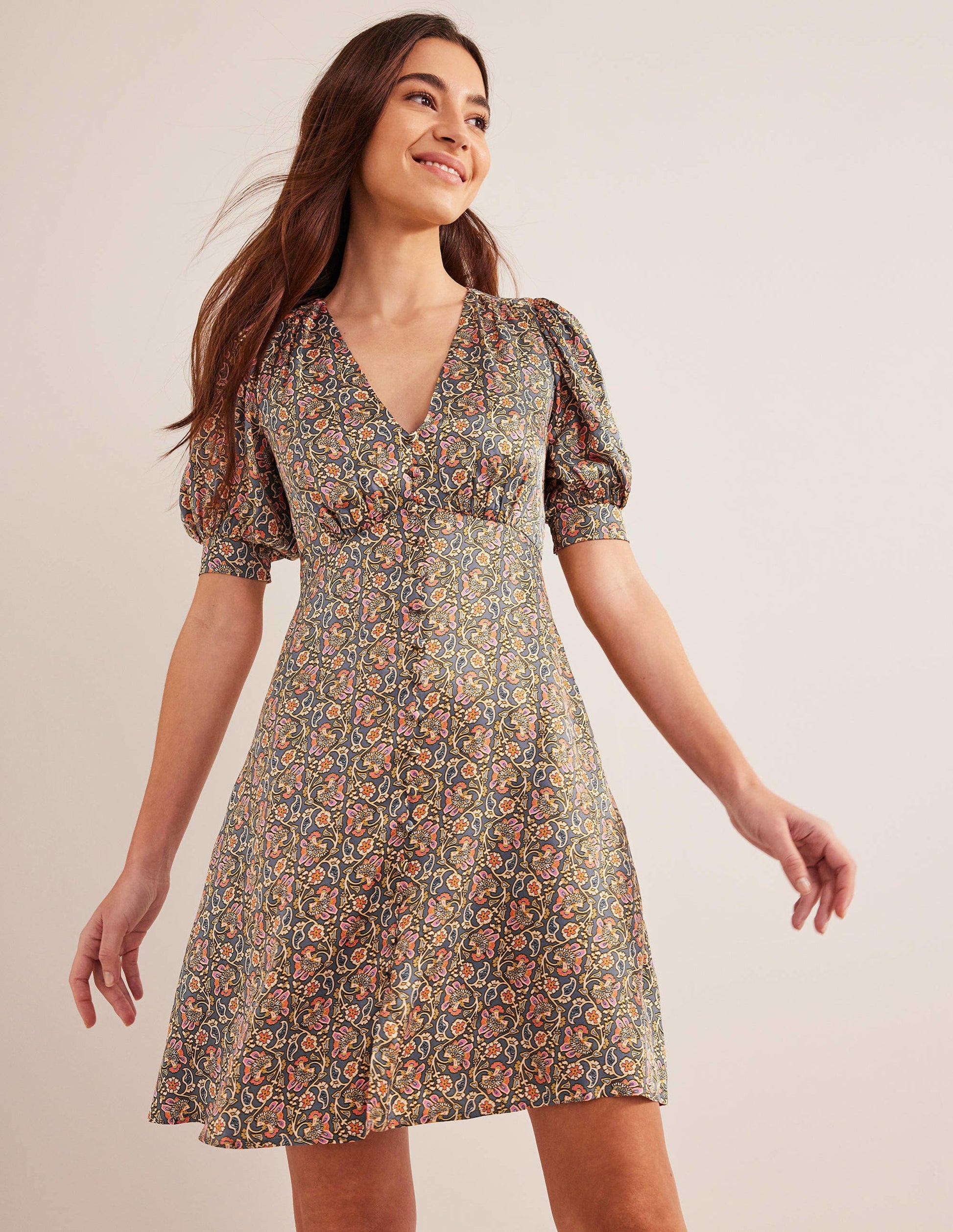 Robe style 40s en satin-Ombre nocturne, motif Block Paisley-1