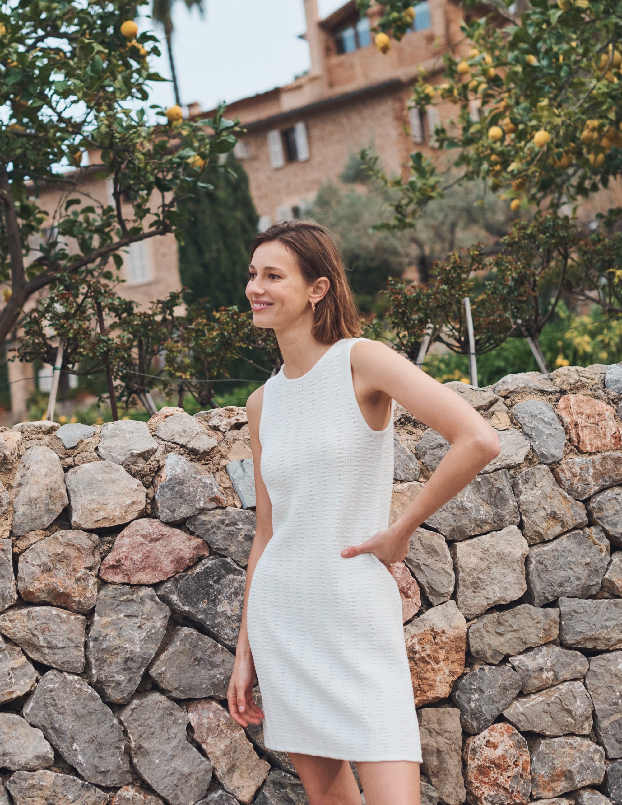 Mini-robe en maille échancrée dans le dos-Blanc - Image 5