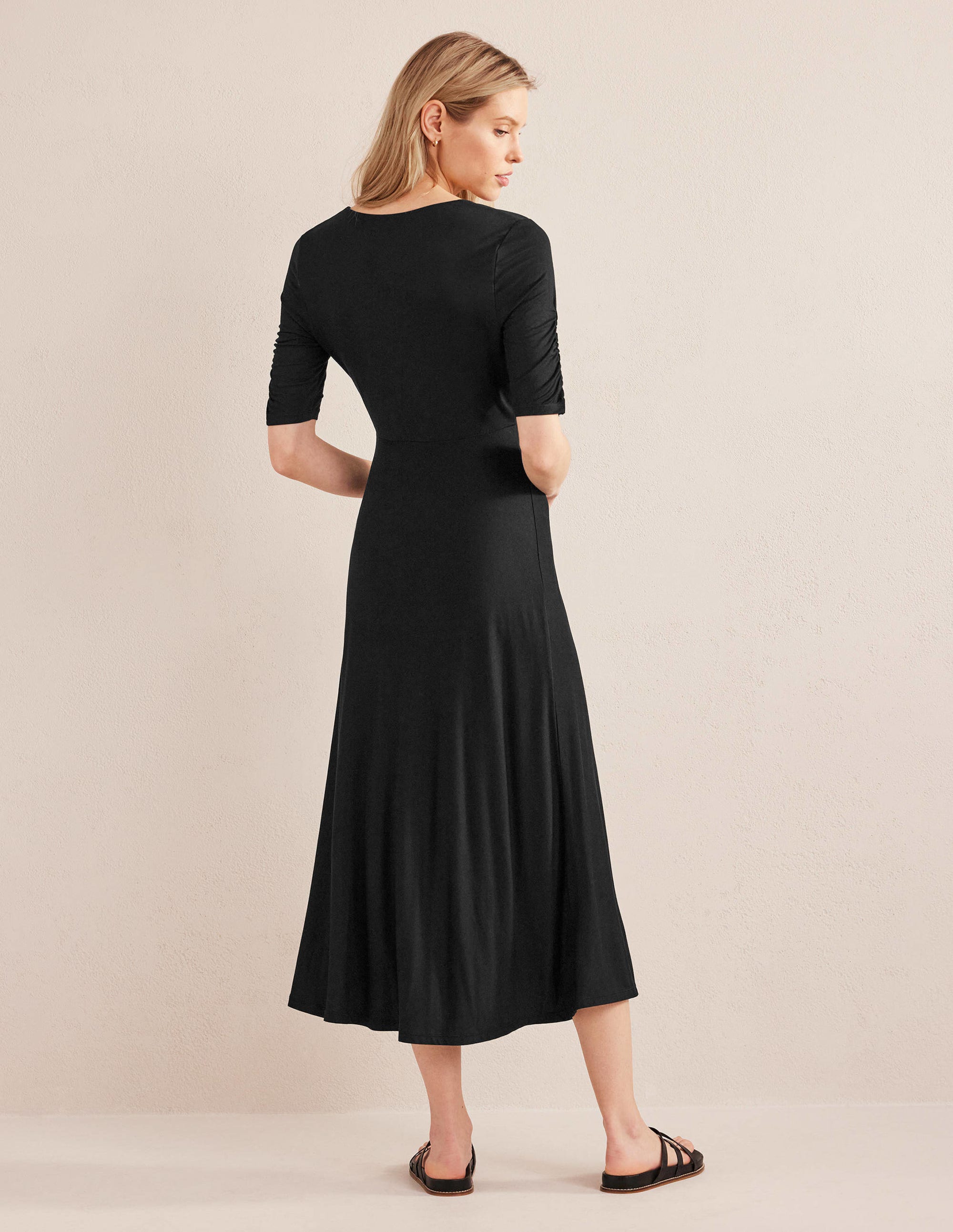 Rebecca Midi-Teekleid aus Jersey-Schwarz - Image 3