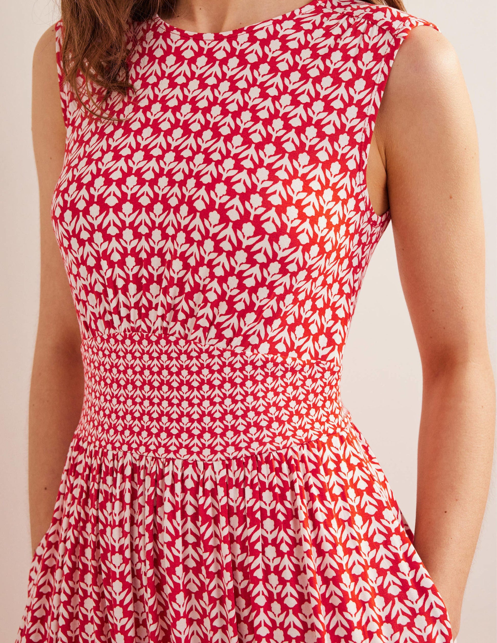 Robe midi Thea sans manches-Vermillon, motif Tulip Pop-2