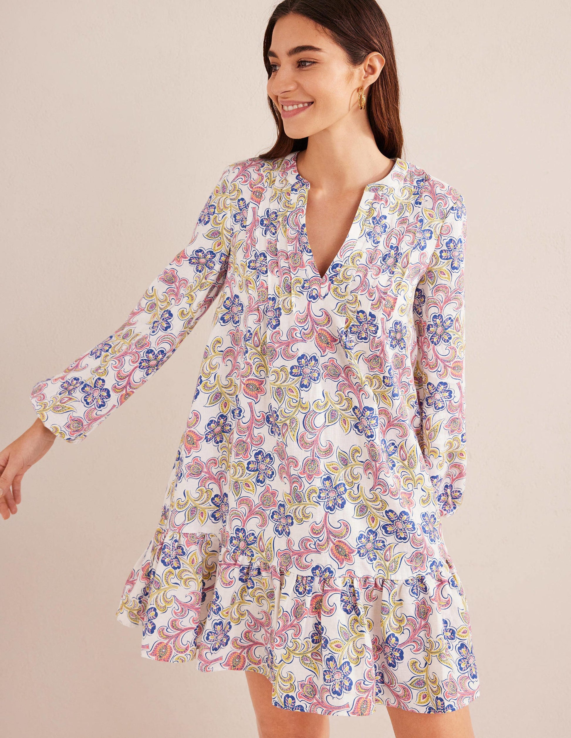 Gestuftes Minikleid aus Leinen-Naturweiß, Botanikmuster-1