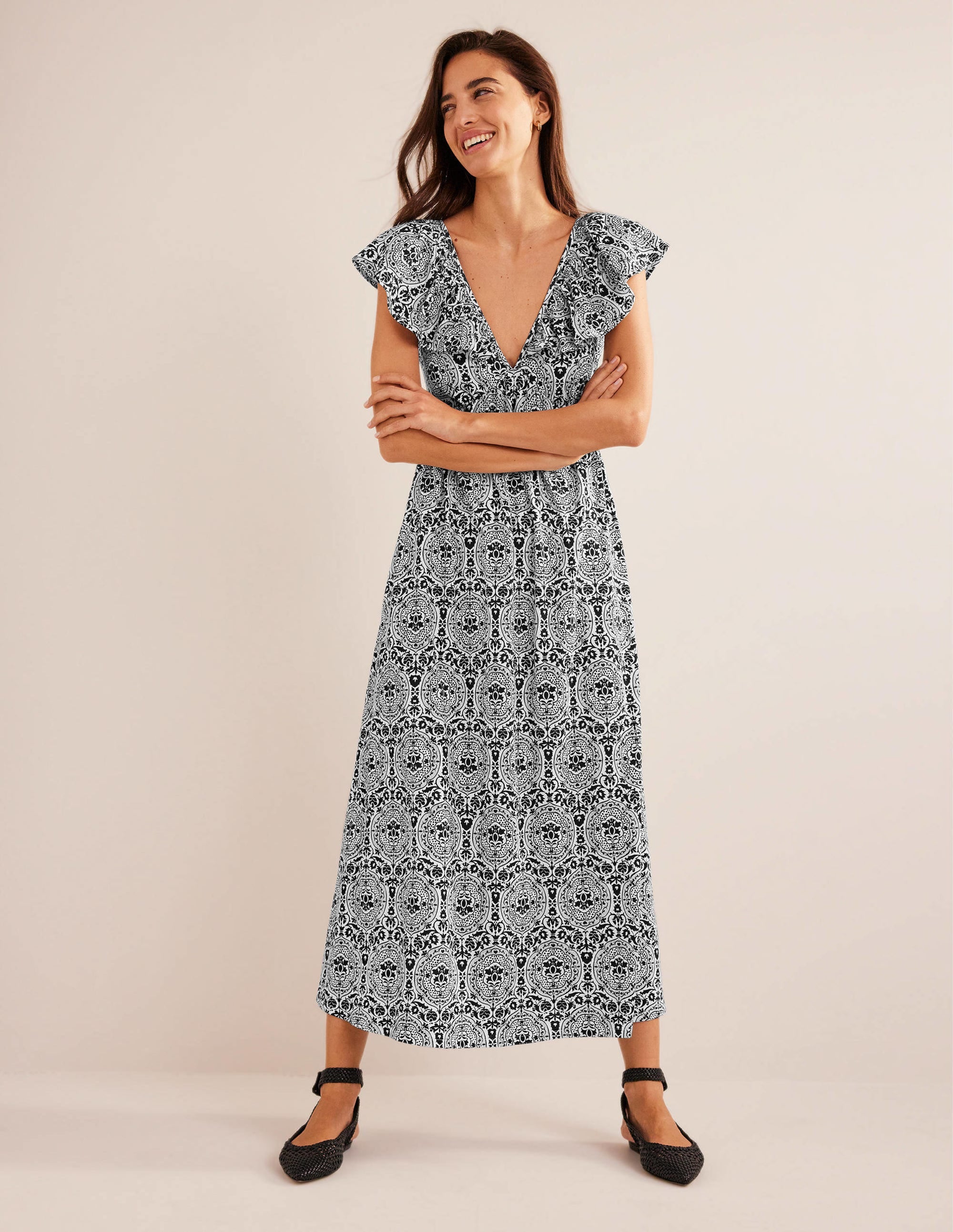 Jersey-Maxikleid mit Schnürung am Rücken-Schwarz, Exotisches Fliesenmuster - Image 1