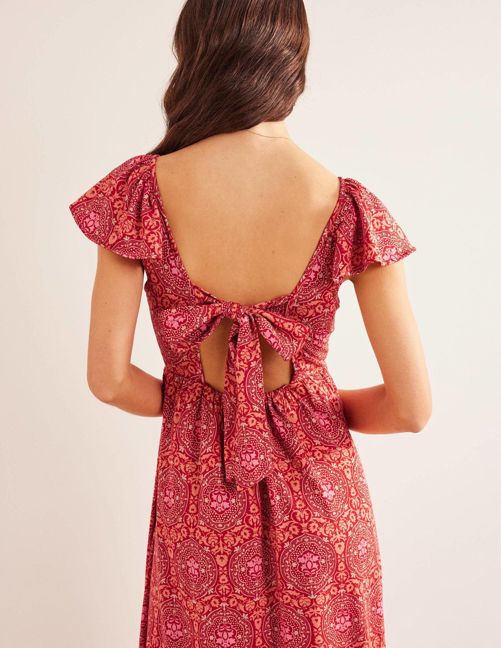 Robe longue en jersey nouée dans le dos-Poinsettia, motif Exotic Tile-2