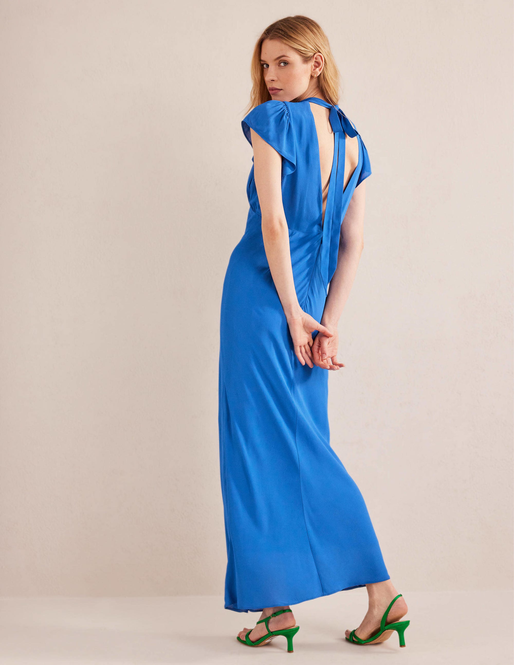 Maxikleid mit Nackenband-Cyan - Image 3