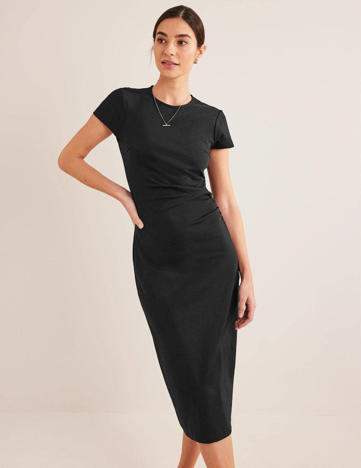 Seitlich gerafftes Midikleid aus Jersey-Schwarz - Image 4