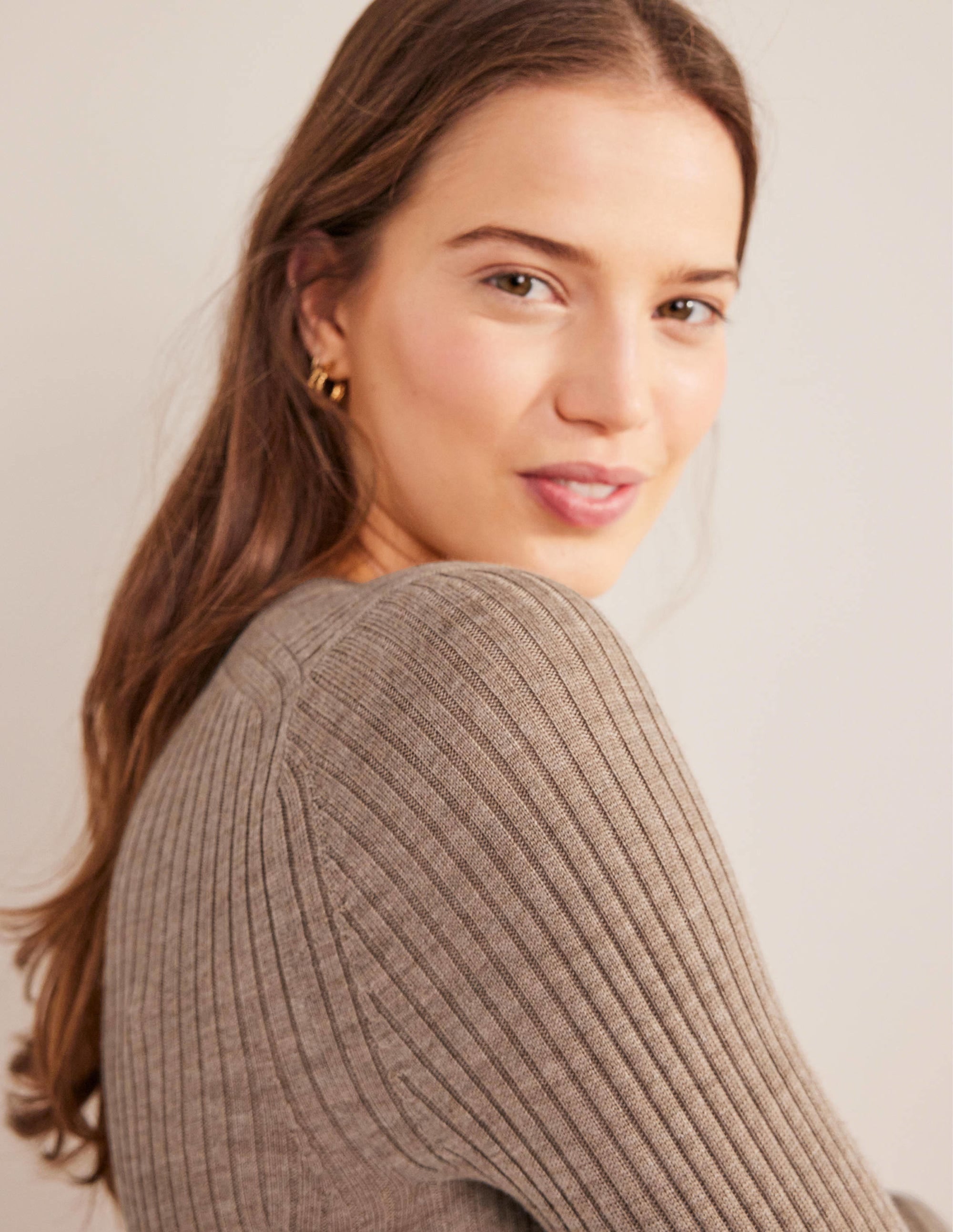 Ribbed Merino Jumper-Dark Mink Melange - Image 2