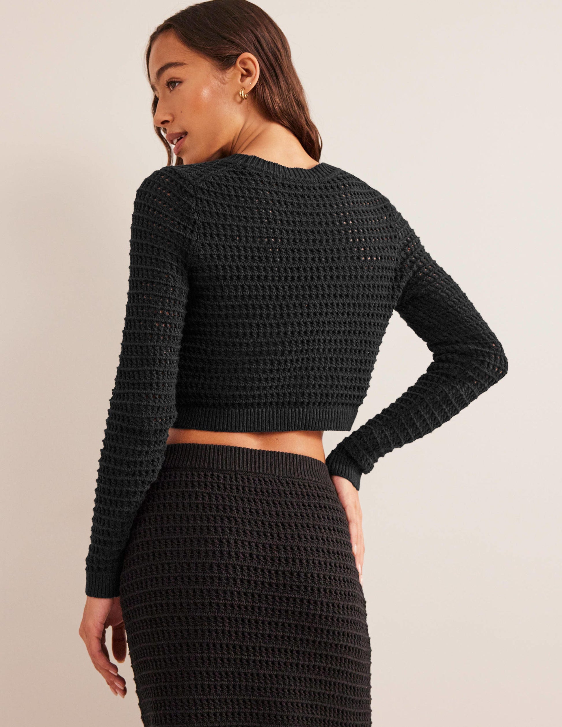 Kurz geschnittener Häkelpullover-Schwarz-3