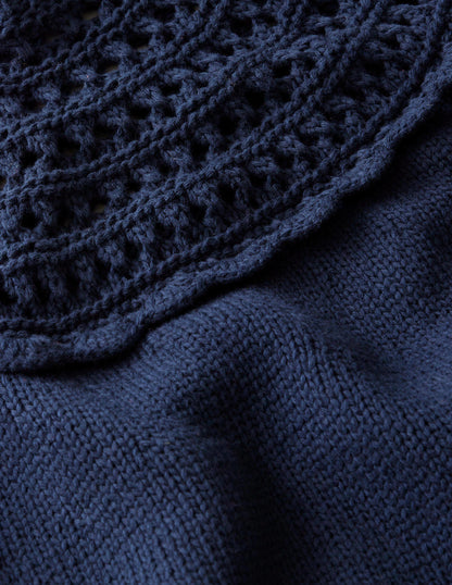 Pullover mit Häkelpasse-Marineblau