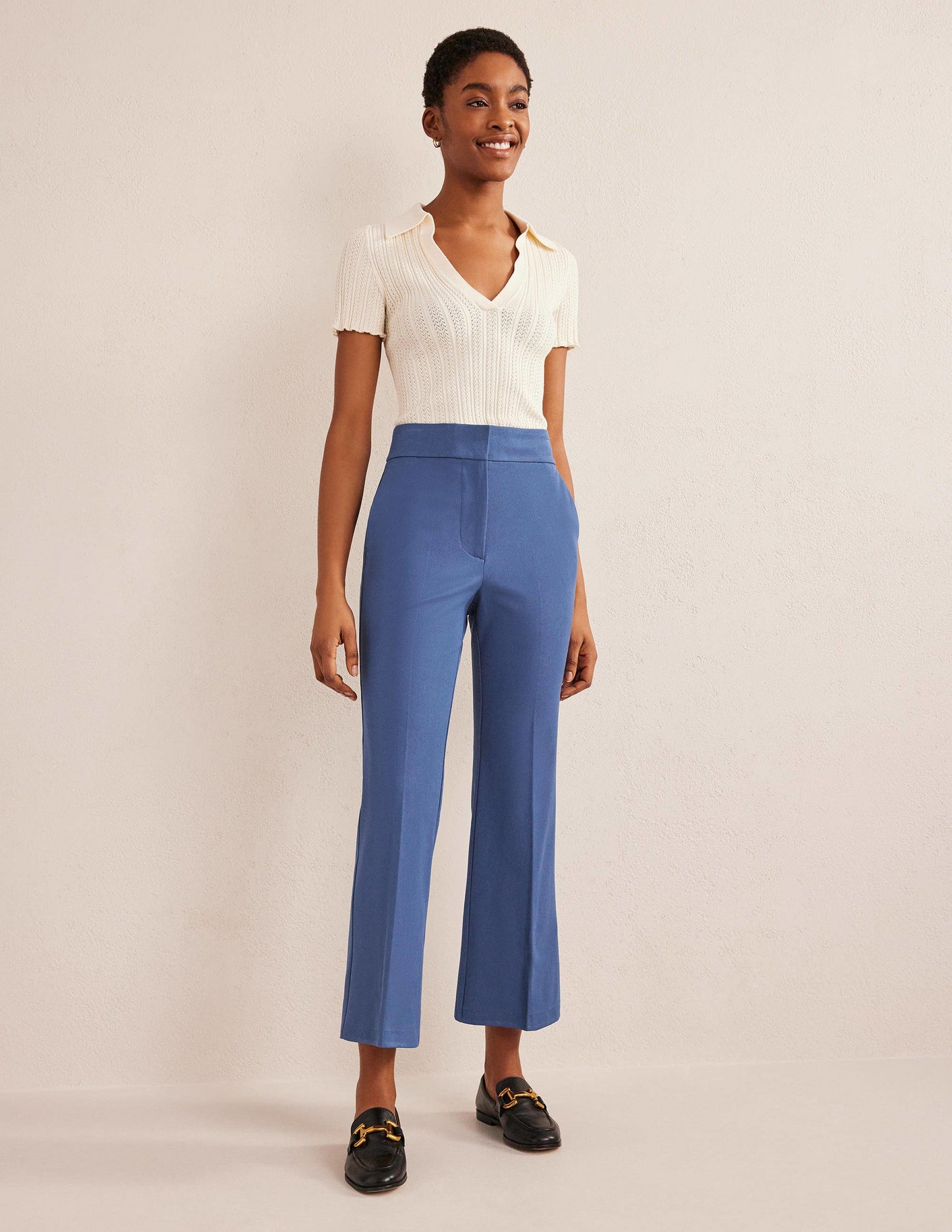 Ausgestellte 7/8-Hose mit 2-Wege-Stretch-Klassisches Blau