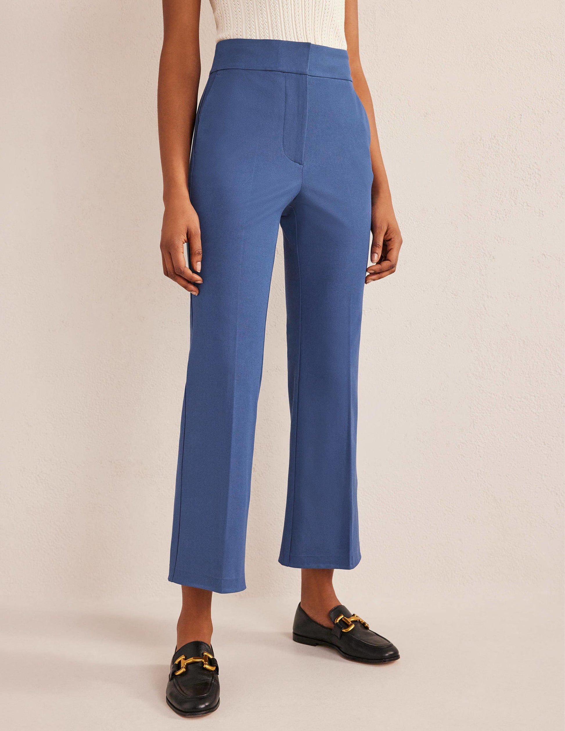 Ausgestellte 7/8-Hose mit 2-Wege-Stretch-Klassisches Blau-4