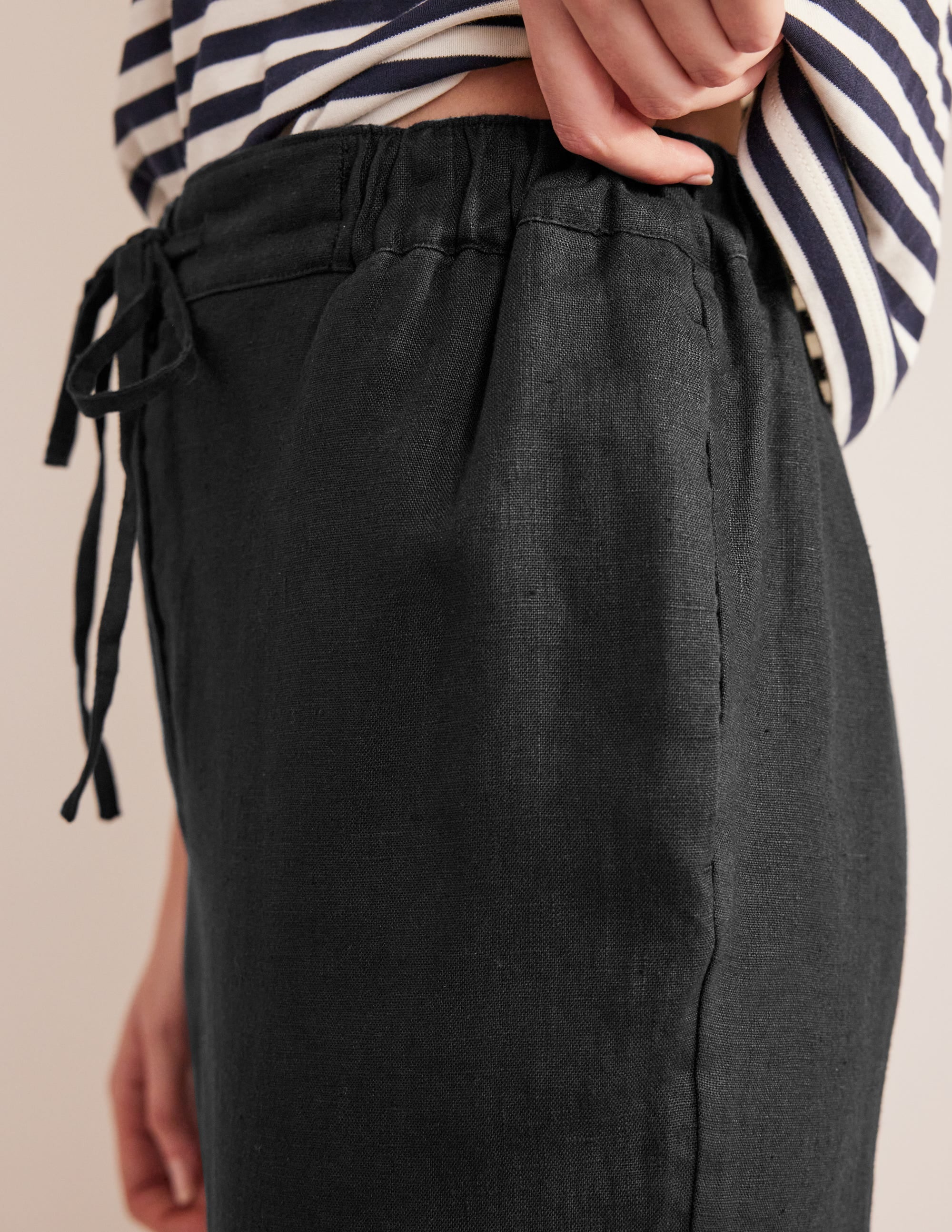 Relaxed Linen Pull On Trousers-Black - Image 2