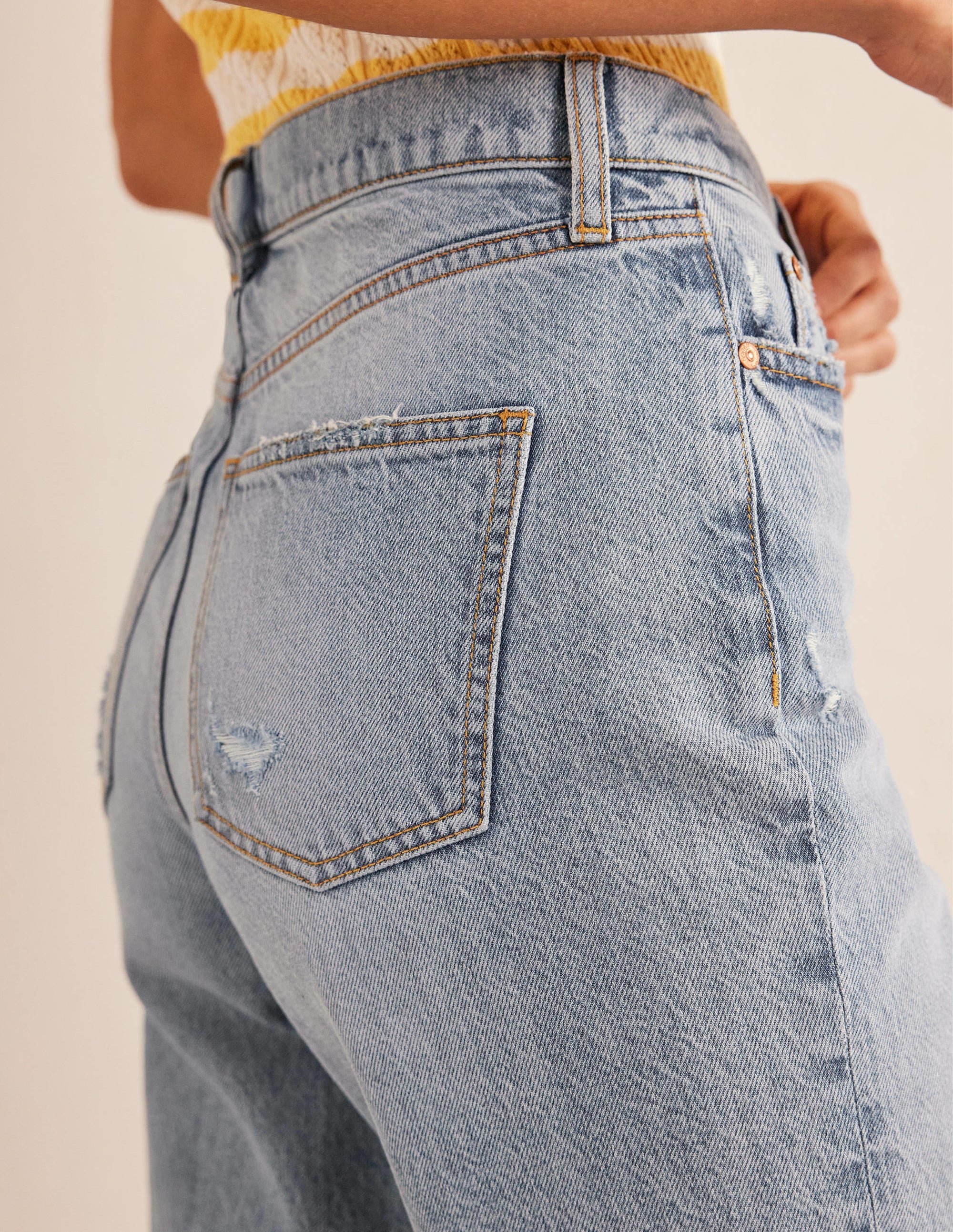 Mittelhohe, lockere Jeans-Mittlere Waschung - Image 2