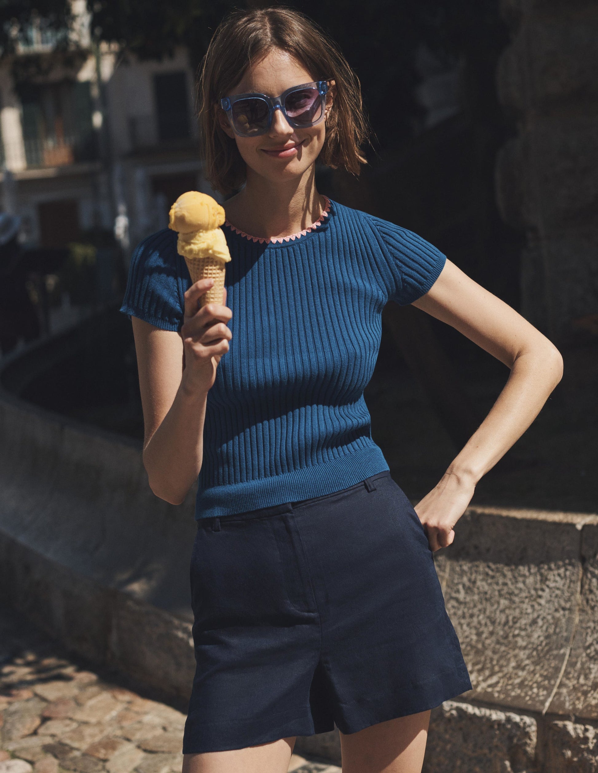 Taillierte Leinenshorts-Marineblau-5