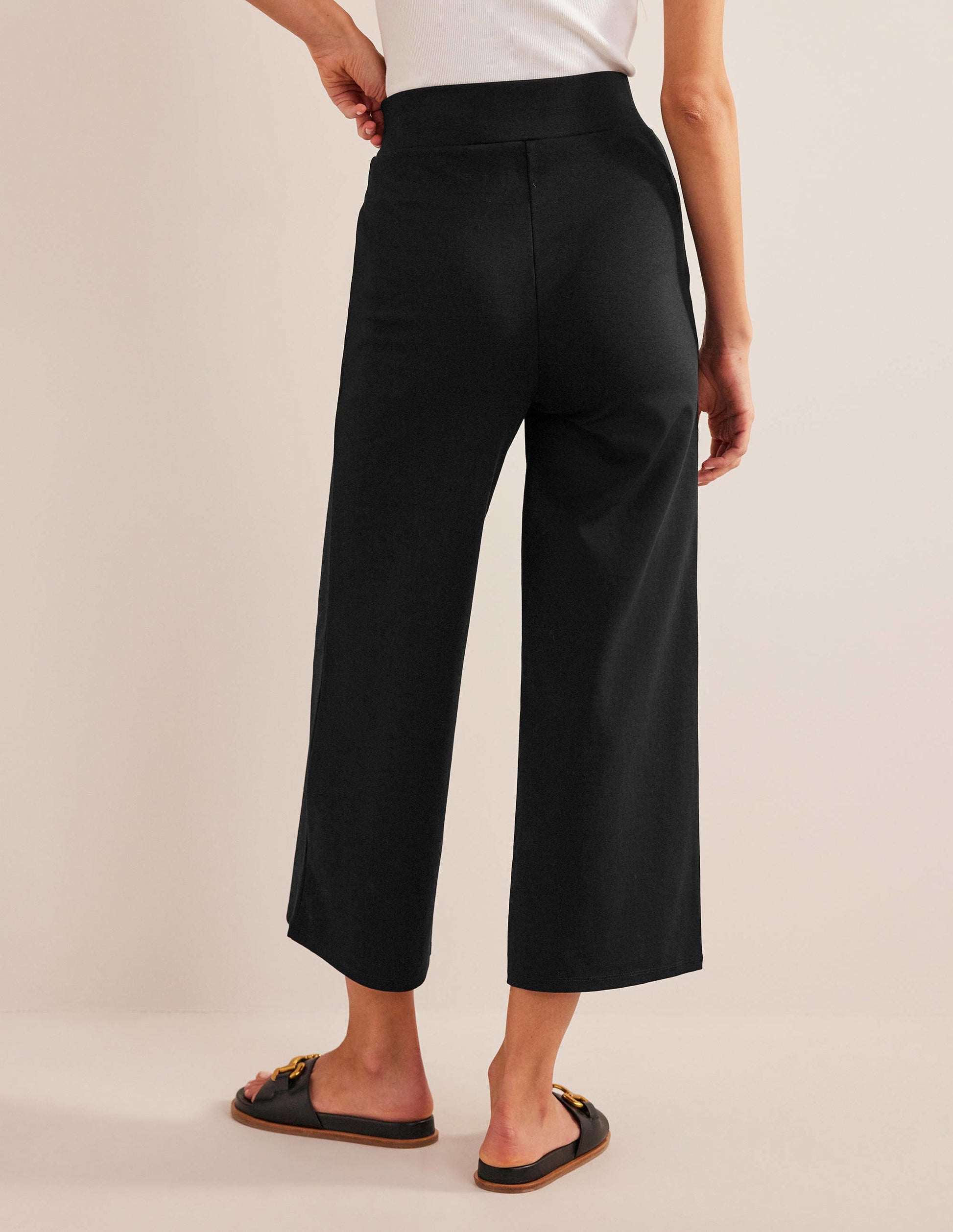 Kurz geschnittene Jerseyhose-Schwarz-3