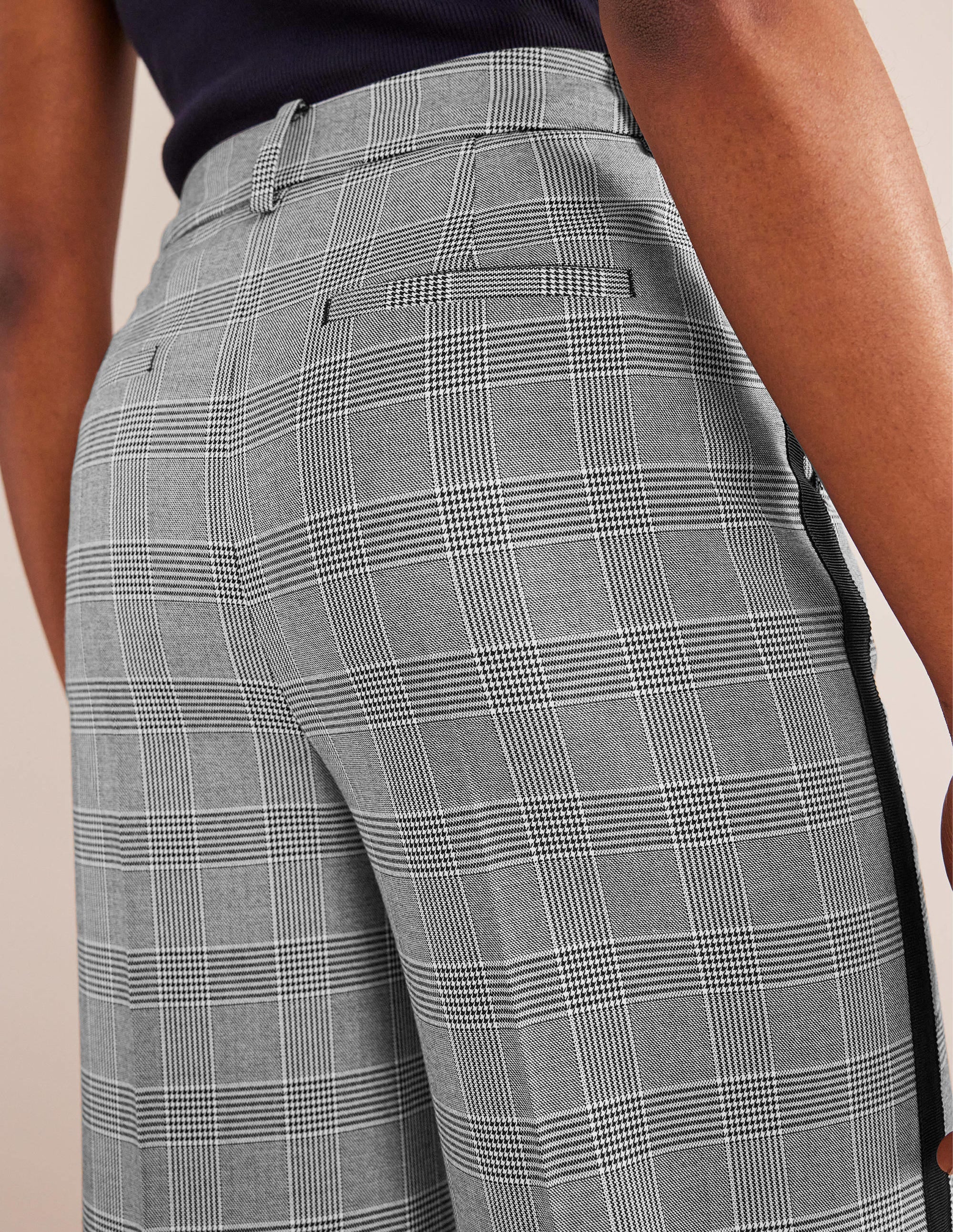 Pantalon large Westbourne-Carreaux avec rayé latéral bleu marine - Image 5