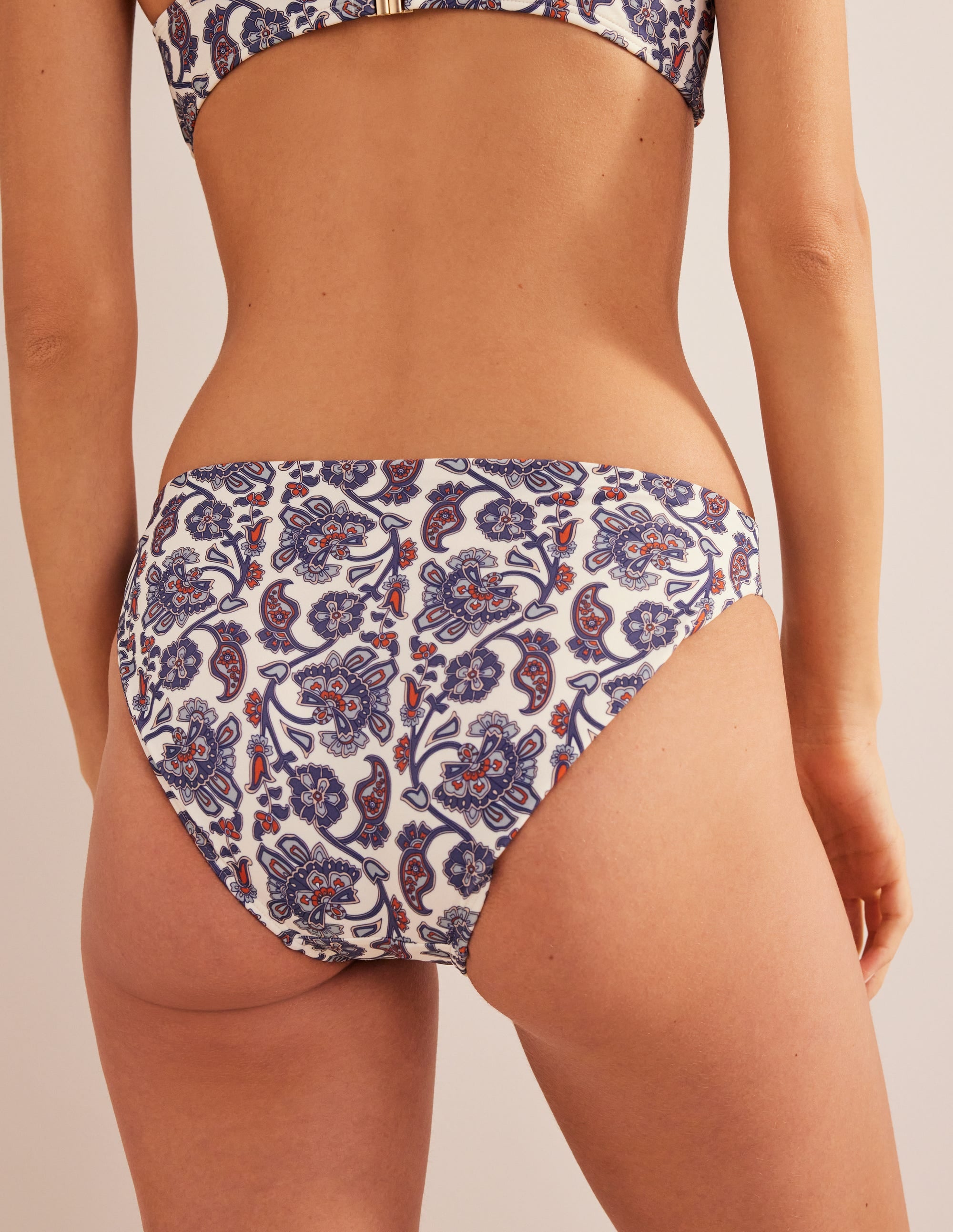 Bas de bikini intemporel-Ivoire, motif cachemire bleu - Image 3