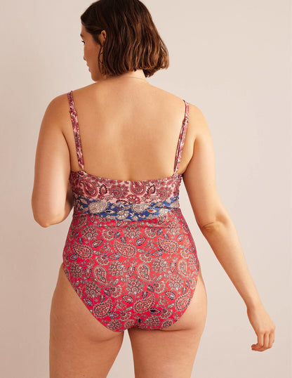 Maillot de bain col V Arezzo à empiècement-Rouge haut risque, motif Paisley Terrace-6