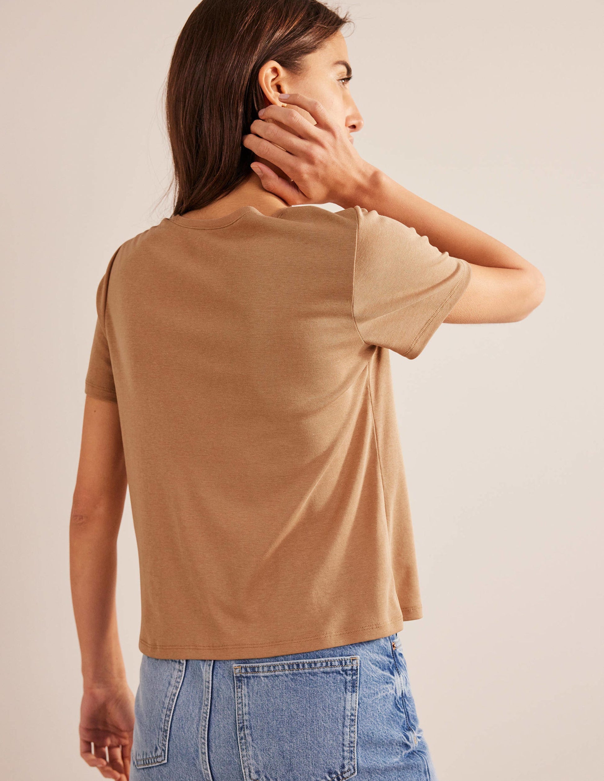Jersey-T-Shirt mit Rundhalsausschnitt-Kamelbraun-3