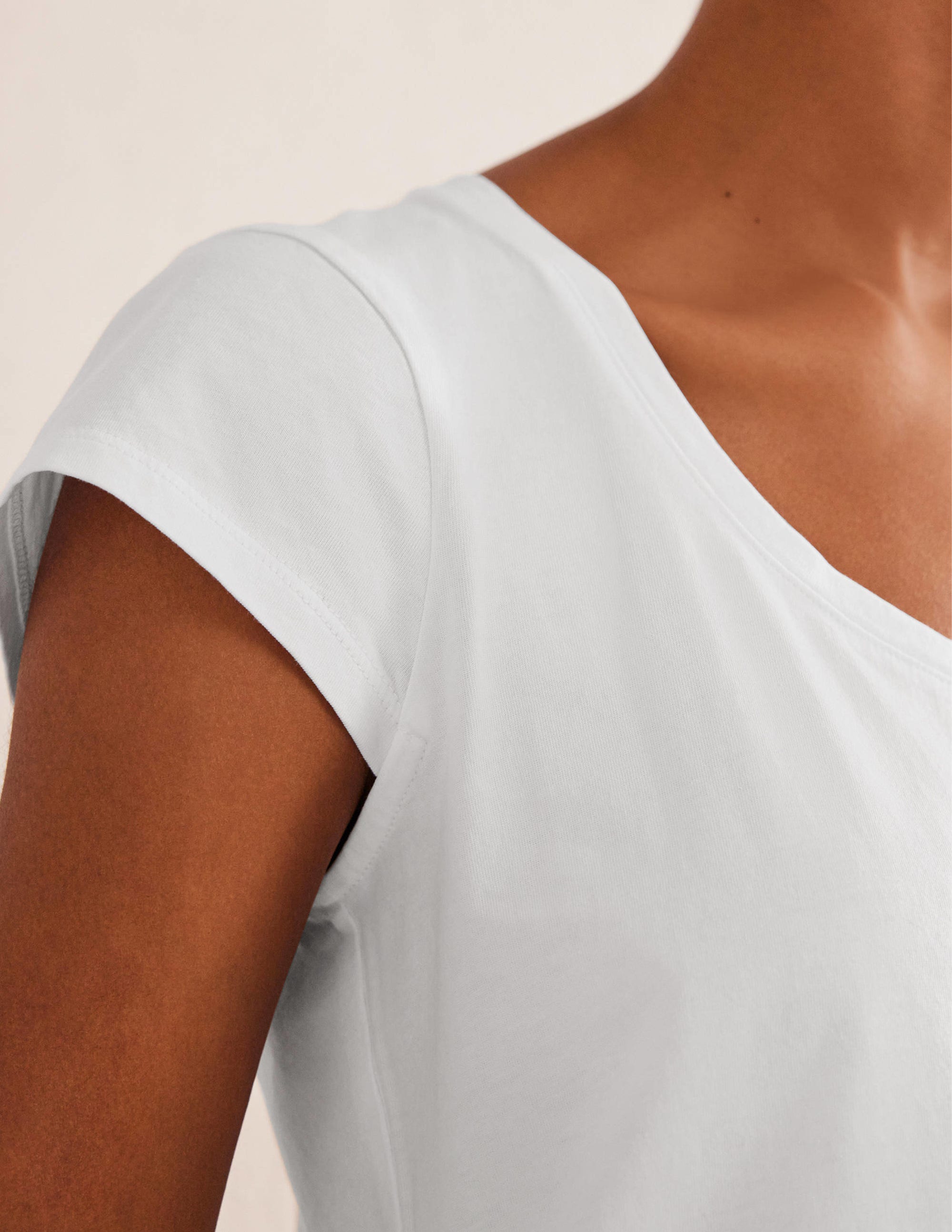 T-Shirt mit Rundhalsausschnitt-Weiß - Image 2