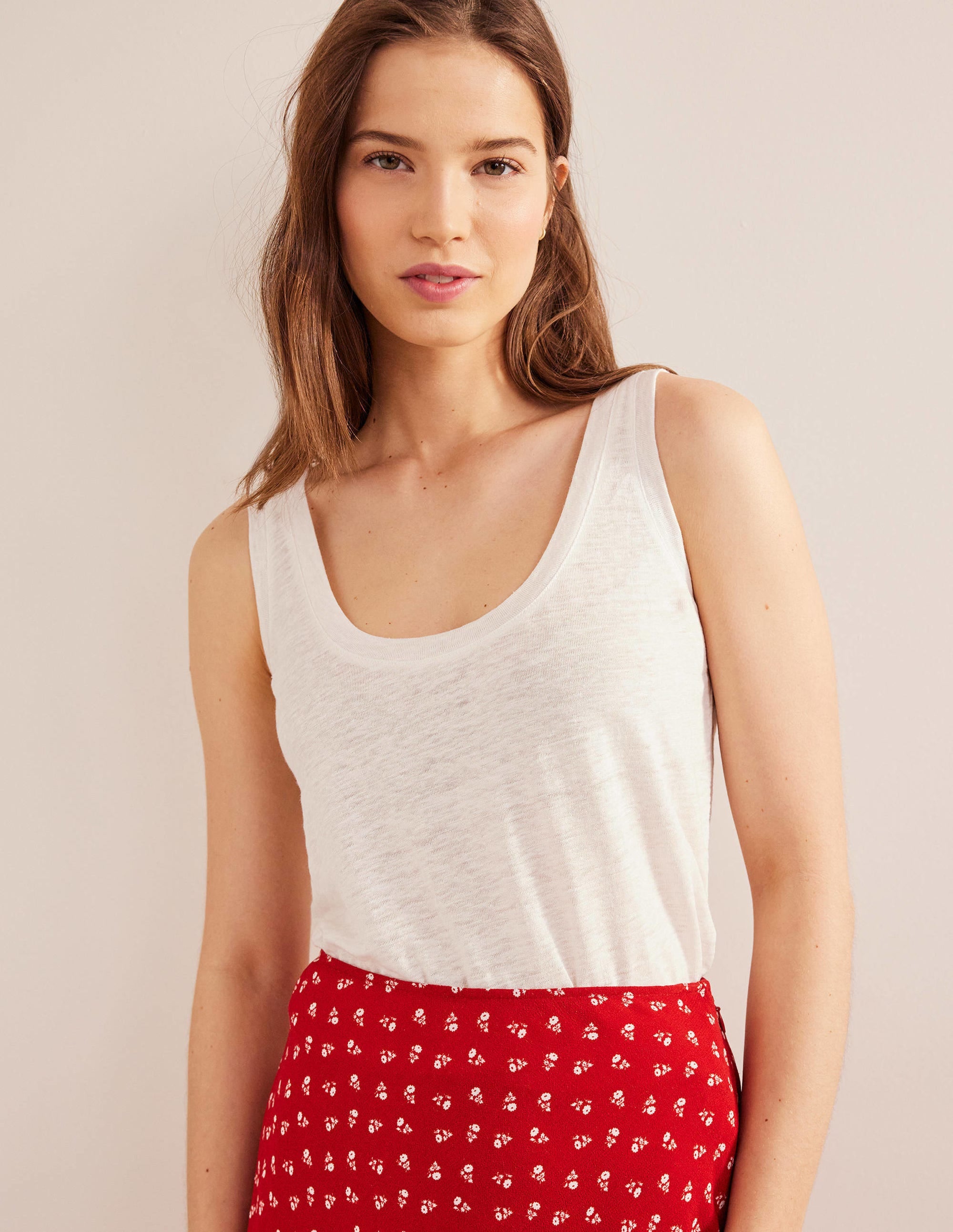 Scoop Neck Linen Tank Top-Ivory - Image 1