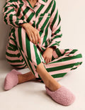 Chaussons en borg style ballerines-Rose