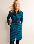 Flora Hemdblusenkleid aus Cord-Ägäisblau, Nelkenmuster