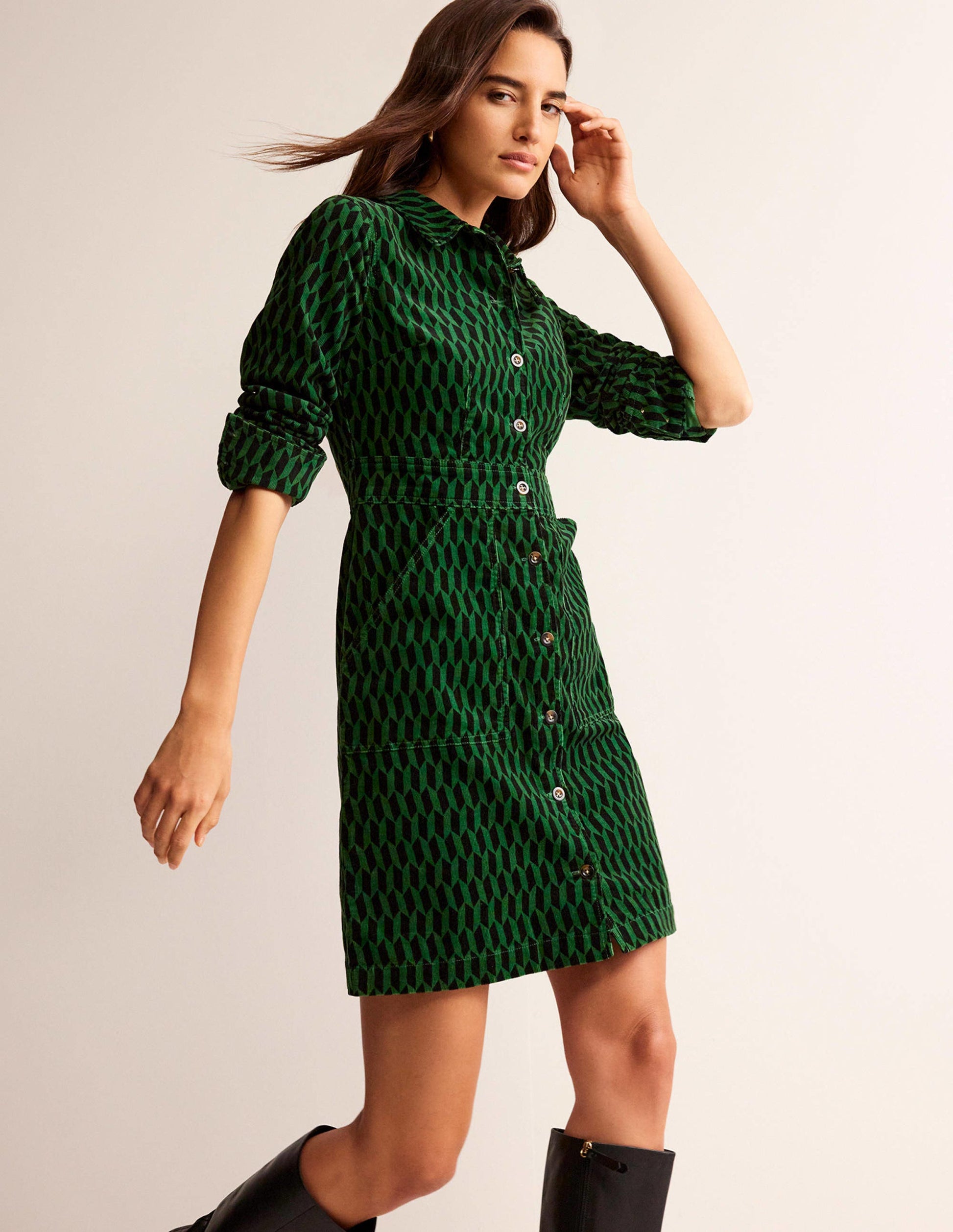 Robe-chemise Flora en velours côtelé-Vert amazonien, motif Block Tile-4