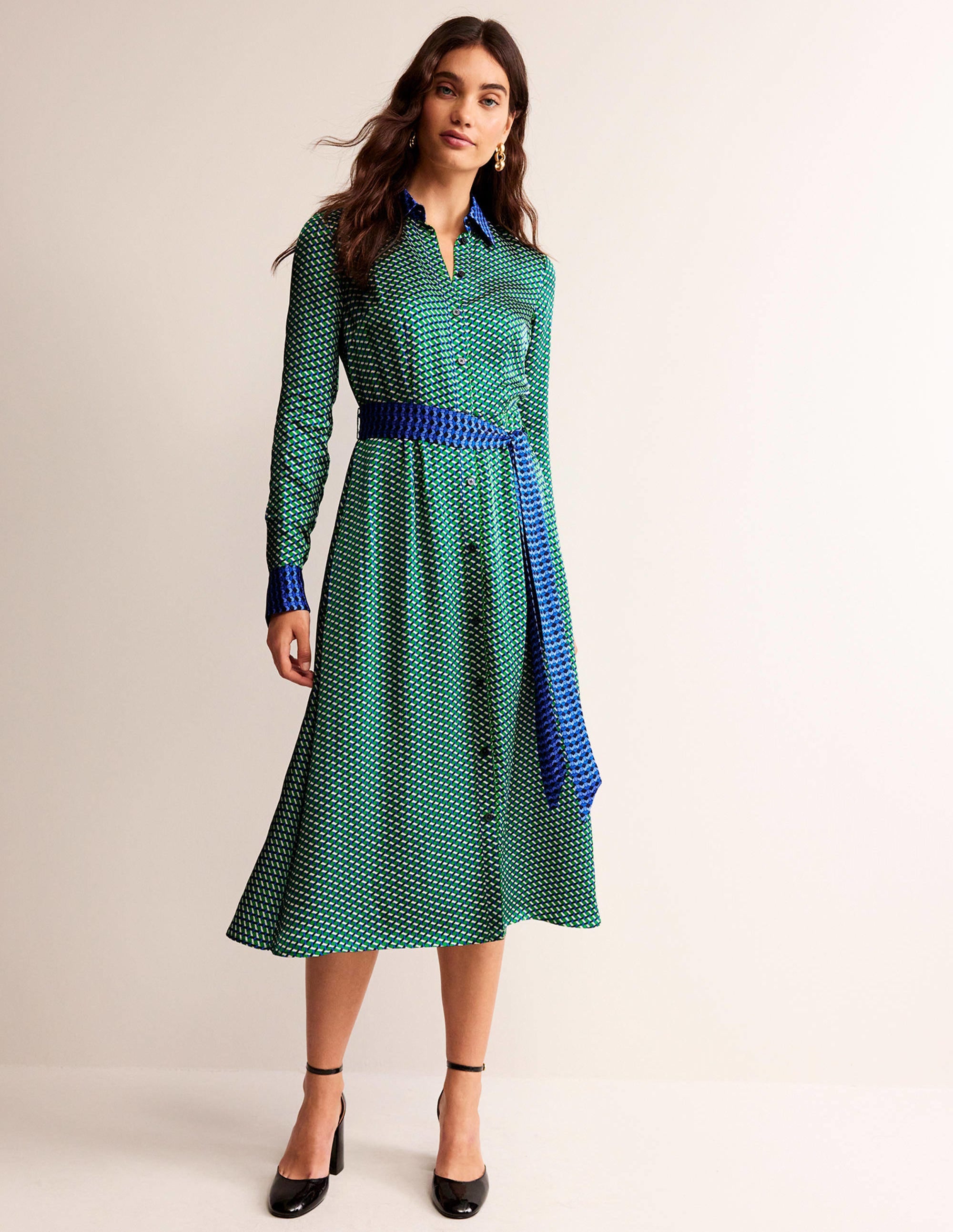 Kate Hemdblusenkleid aus Satin-Hellgrün, Geo Daze - Image 5