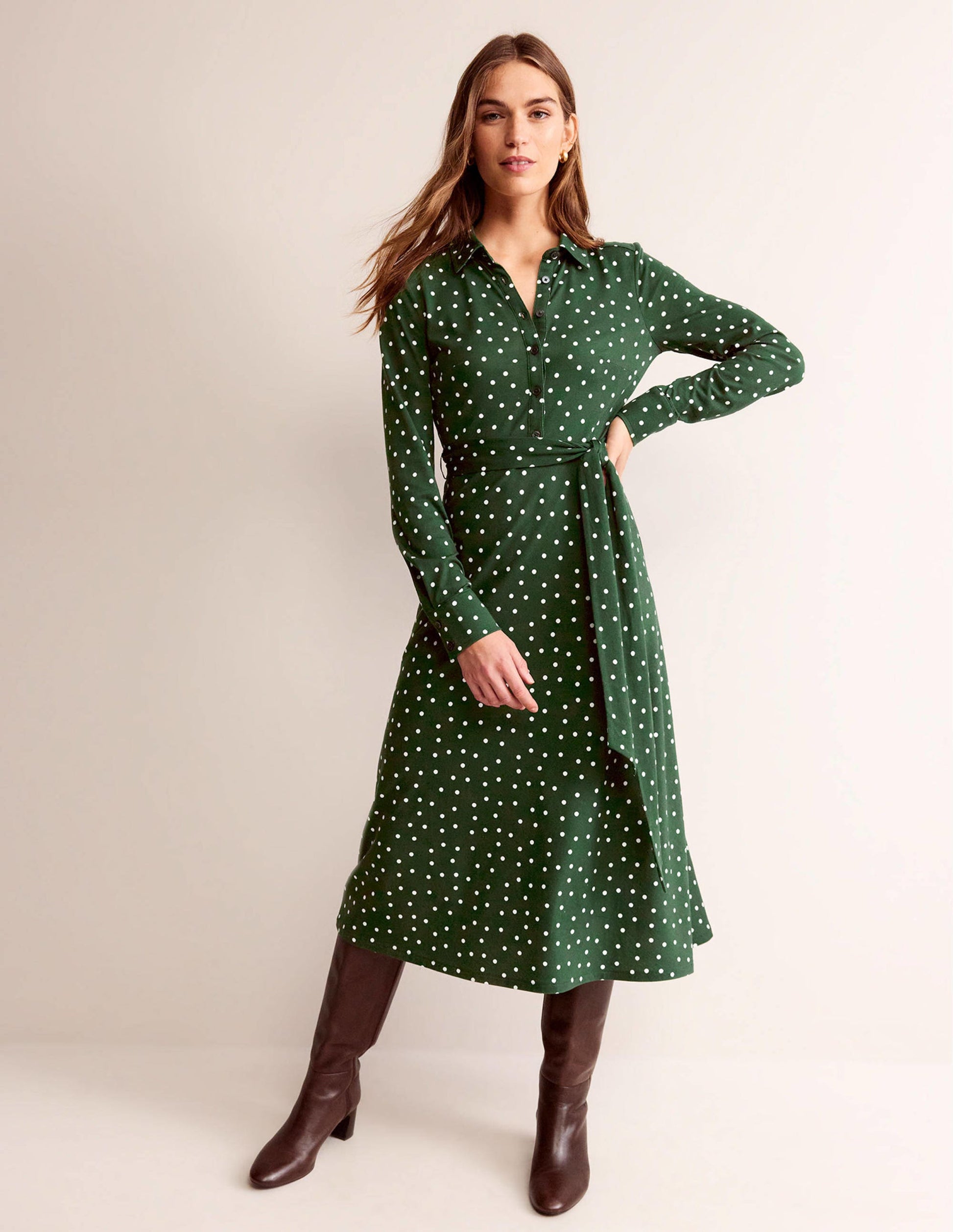 Laura Midi-Hemdblusenkleid aus Jersey-Dunkles Smaragdgrün, Spaced Dot-4