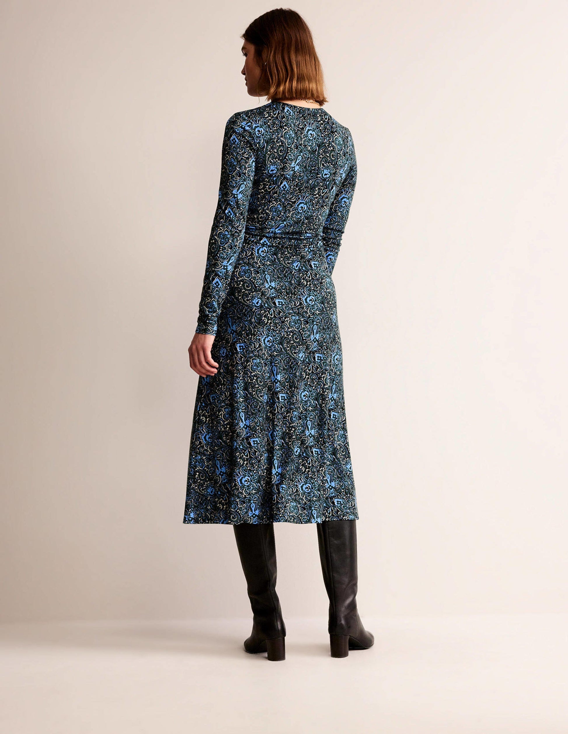 Robe midi Elodie à taille empire-Émeraude nocturne, motif Botanic Terrace-6