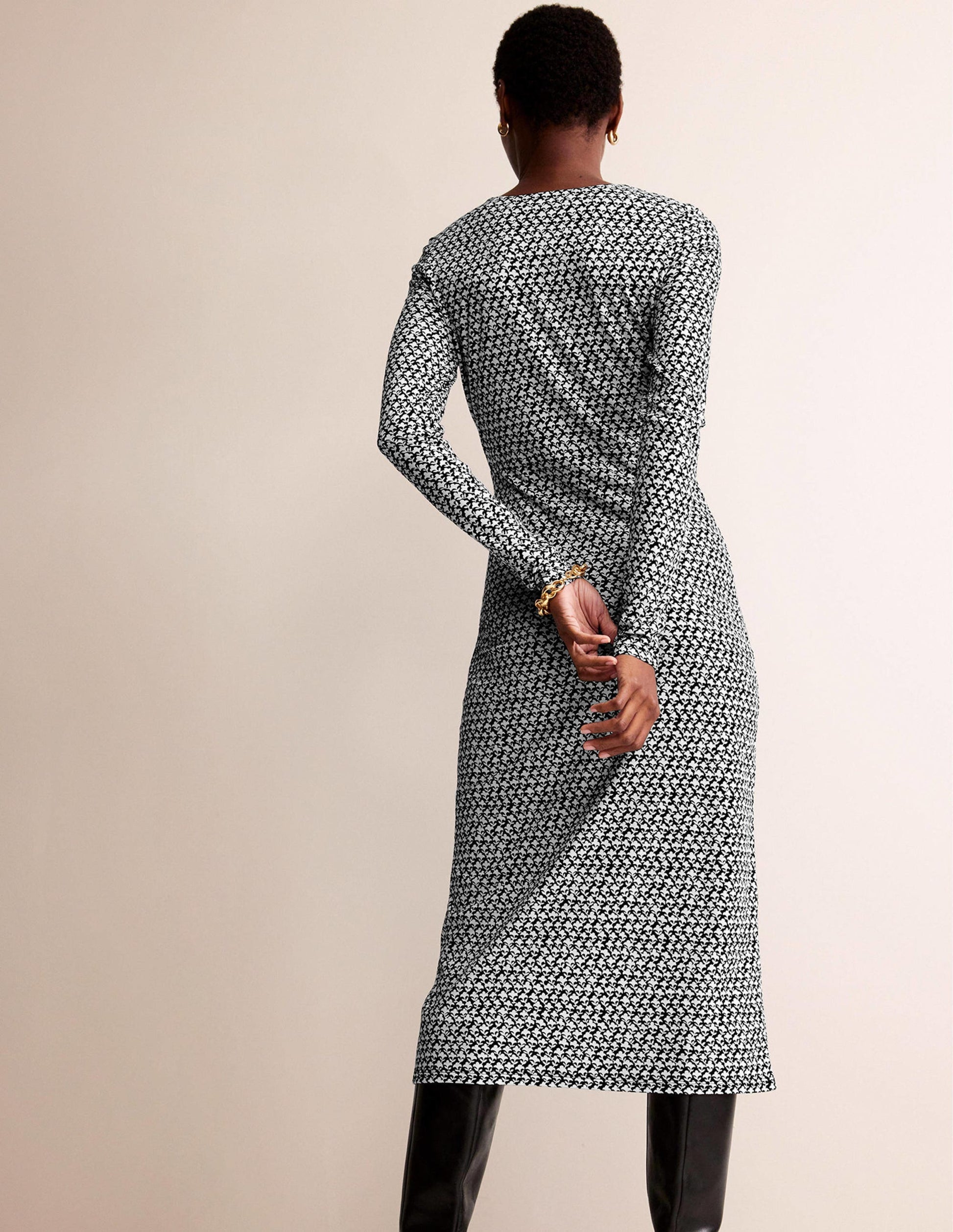 Midikleid in Empire-Form zum Knoten-Schwarz, Lilienzweig-3