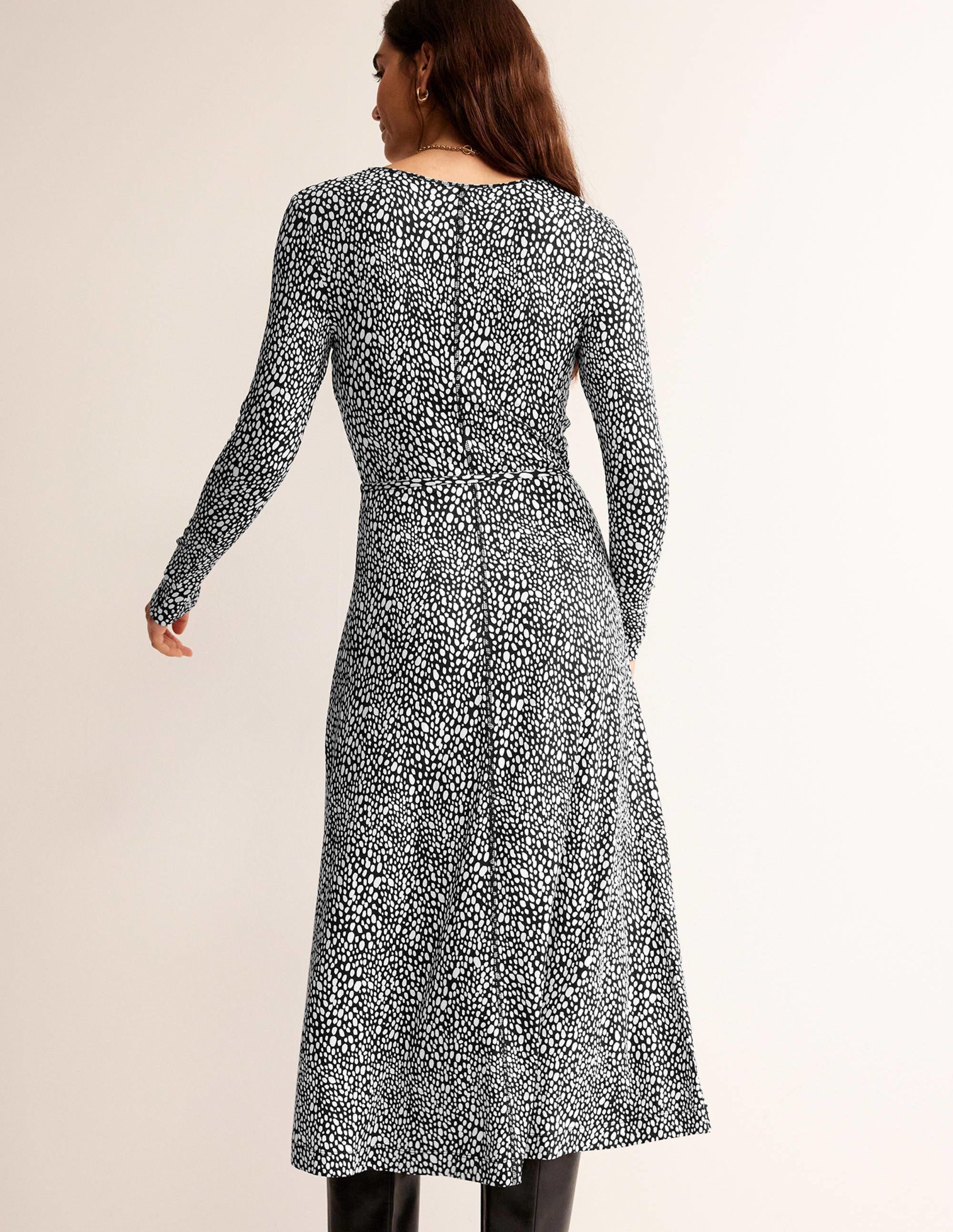 Lucy Jersey-Midikleid-Schwarz, Tierflecken - Image 4