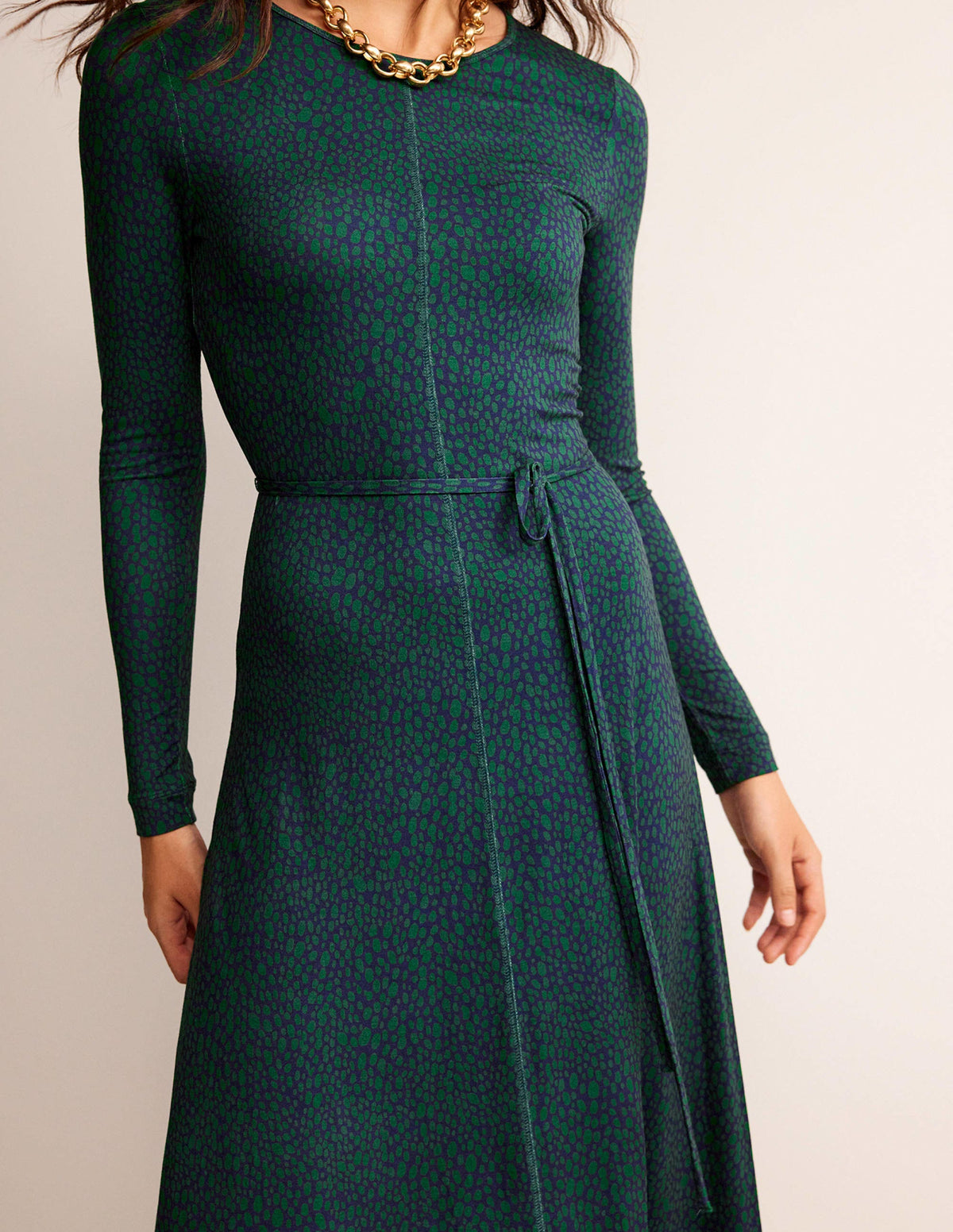 Lucy Jersey-Midikleid-Amazonasgrün, Tierflecken - Image 2