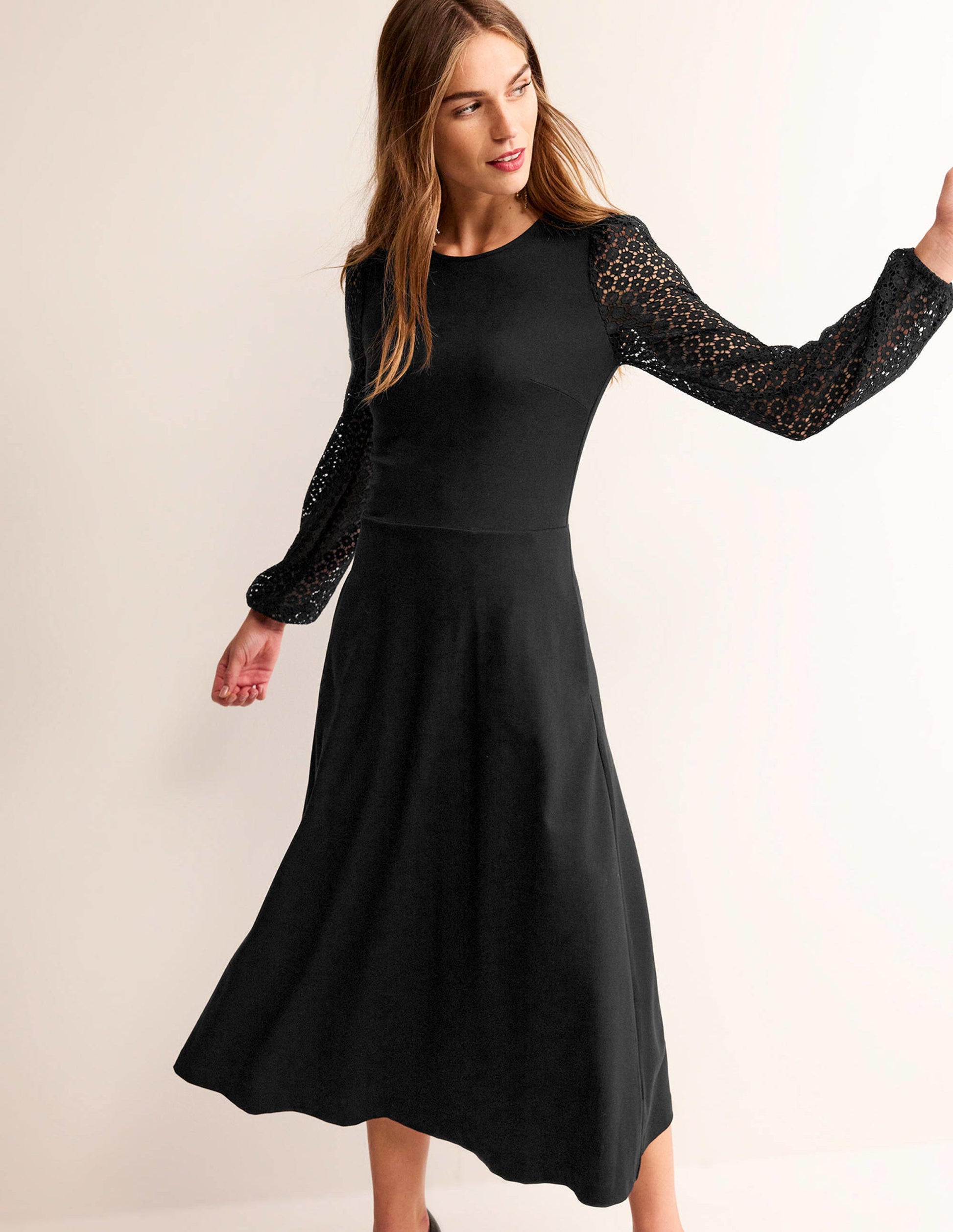 Midikleid mit Ärmelverzierung-Schwarz-1