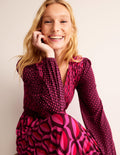 Robe portefeuille longue en jersey-Rose vif, motif Geo Valley