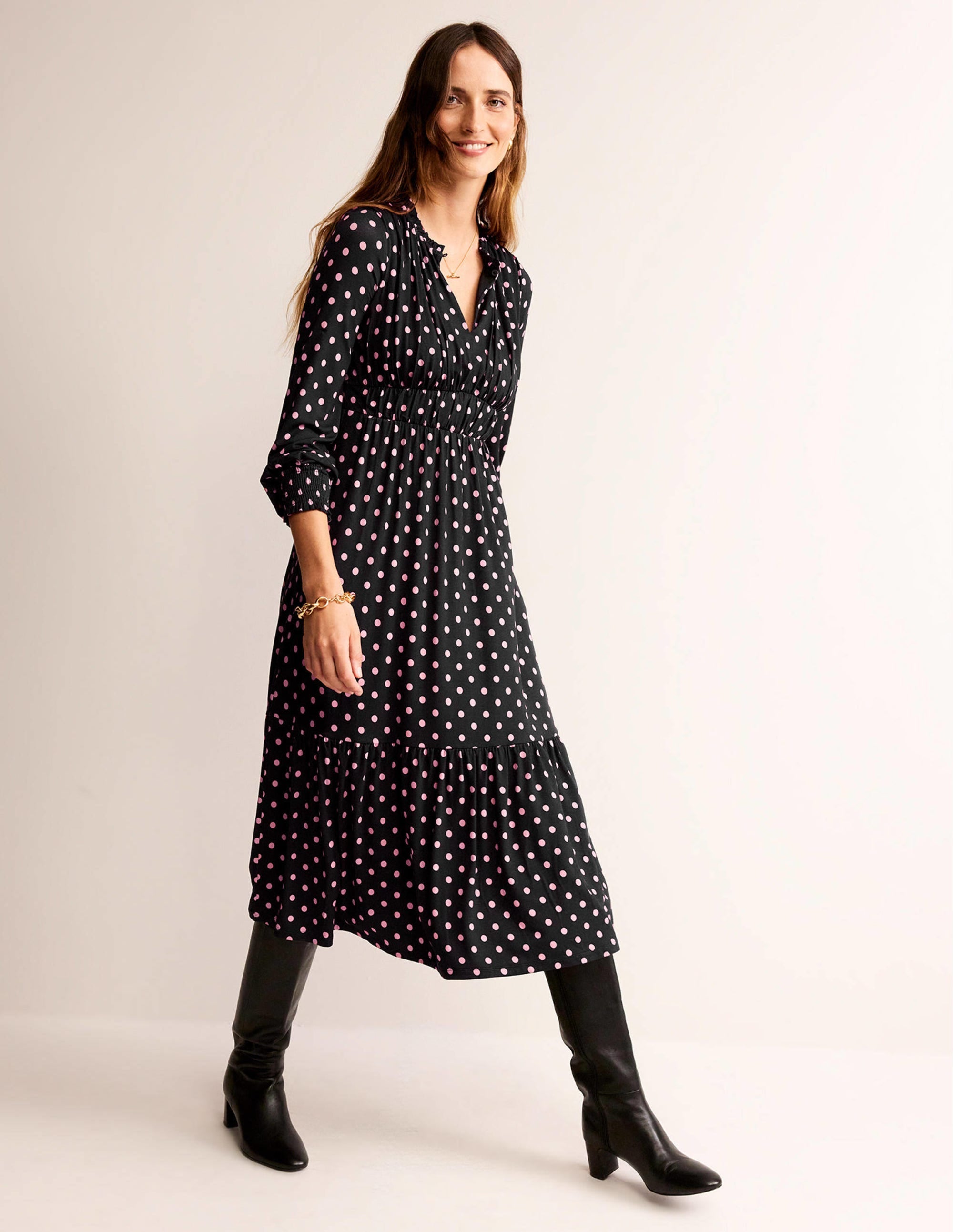 Robe midi froncée style 40s en jersey-Noir, pois - Image 1