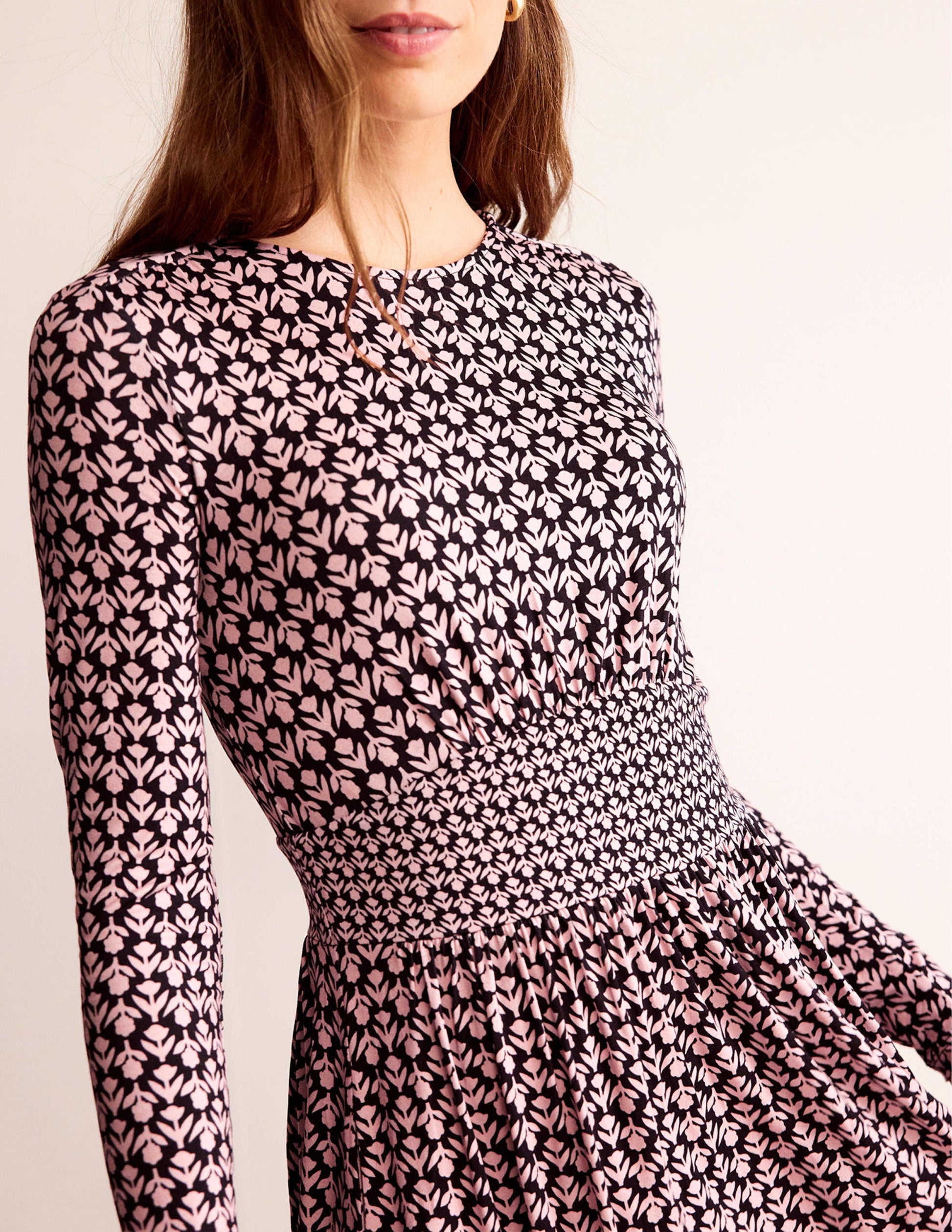 Robe midi Thea en jersey à manches longues-Noir et milkshake, motif Tulip Pop-2