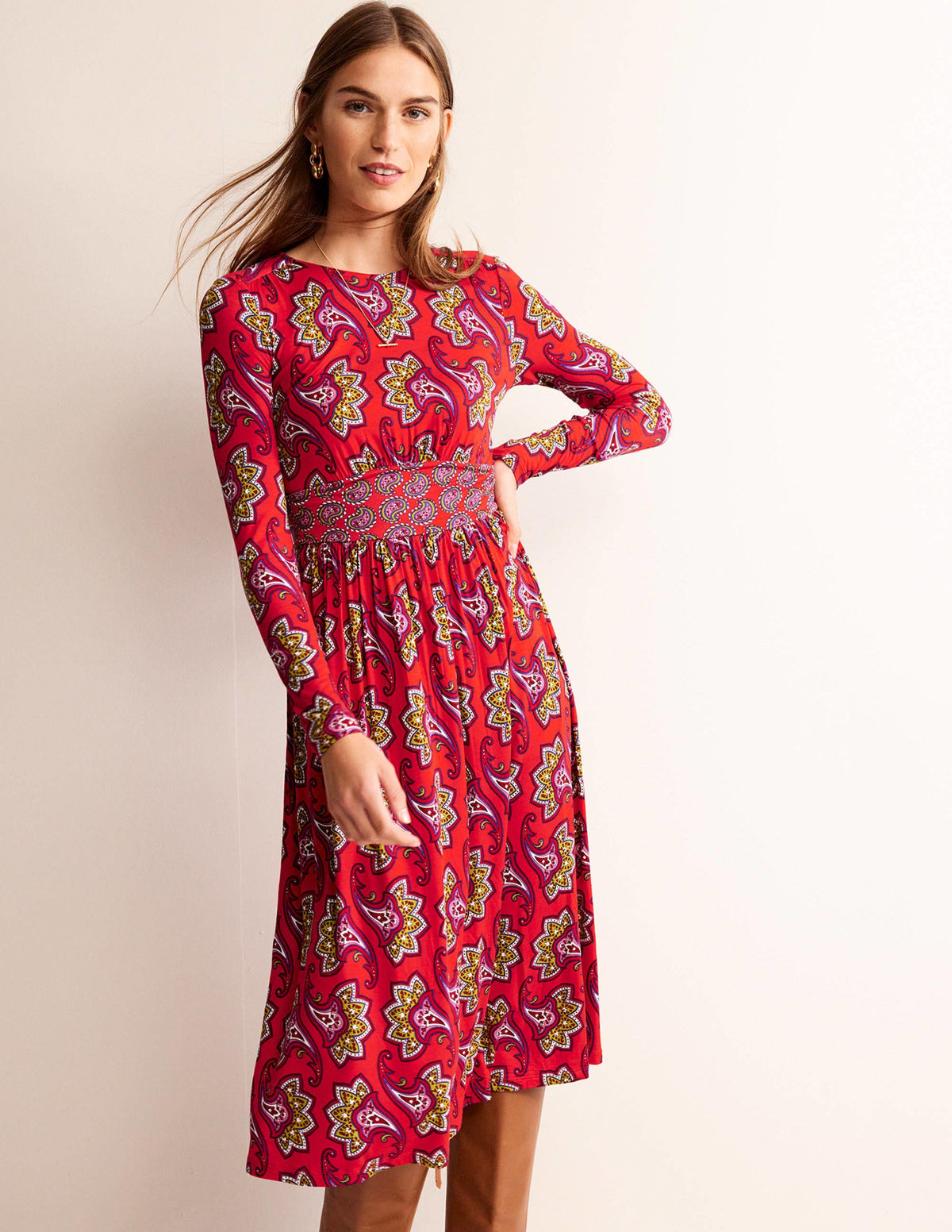 Thea Jersey-Midikleid mit langen Ärmeln-Rot, Paisley-Amaryllis - Image 4