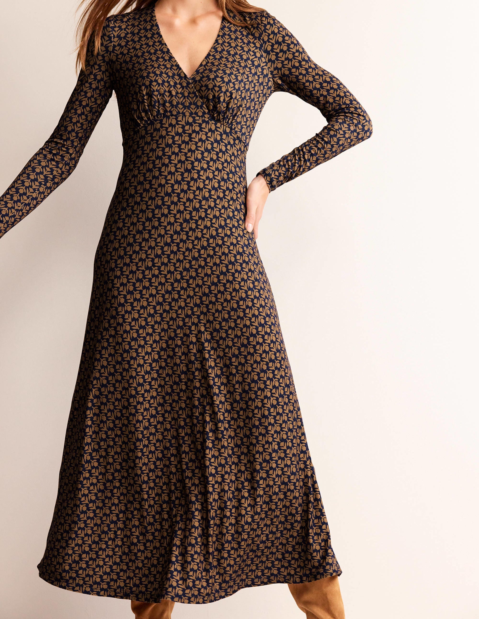 Robe style 40s à manches longues en jersey-Camel, motif Tulip Pop - Image 4