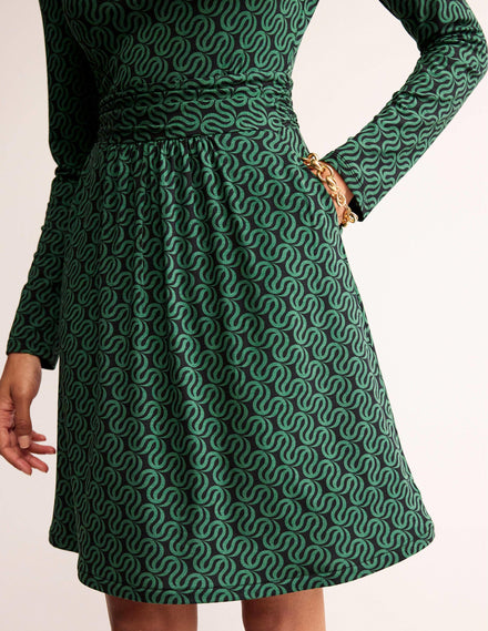 Abigail Jerseykleid-Schwarz, Wellenband