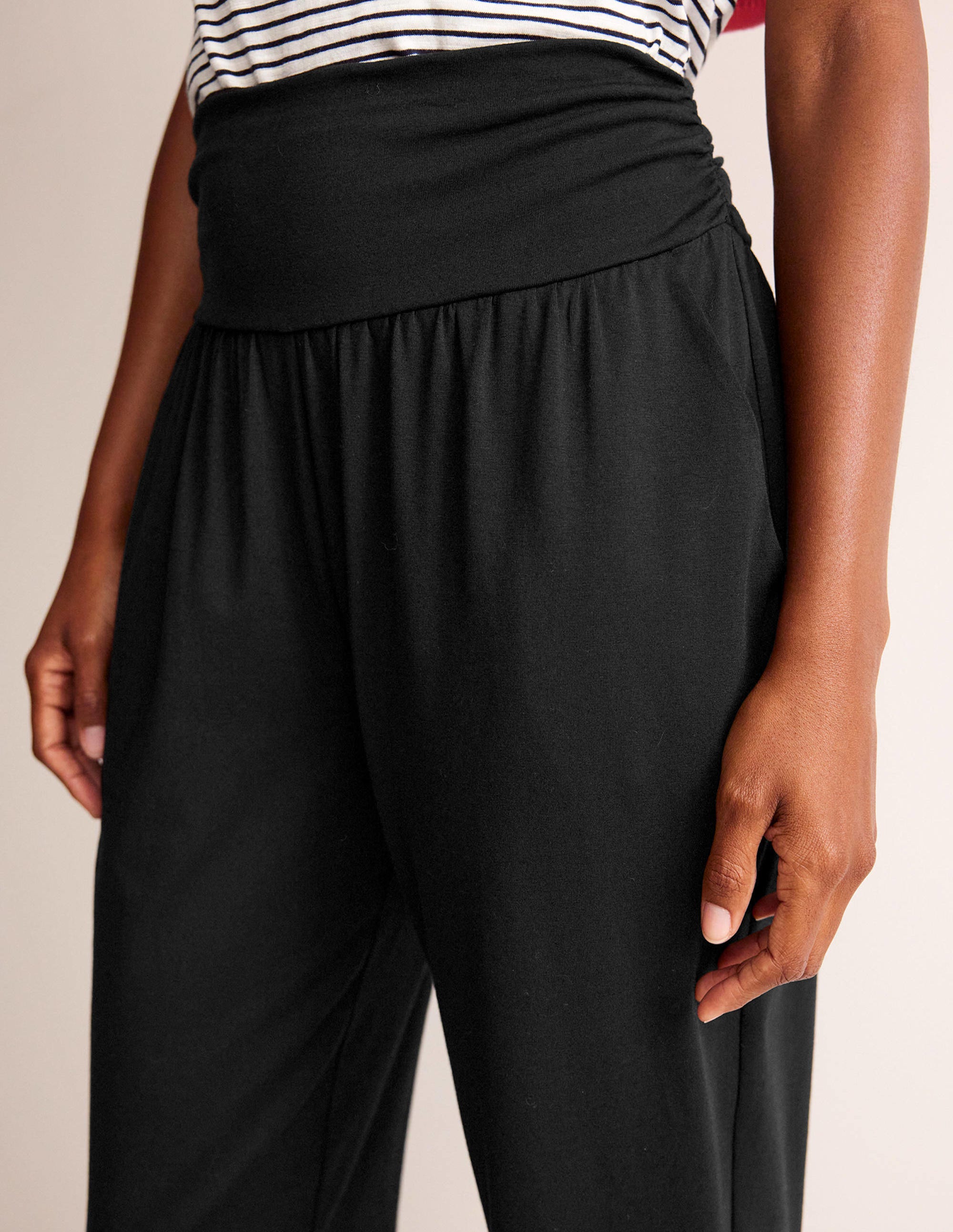Hareem Jersey-Jogginghose-Schwarz - Image 2
