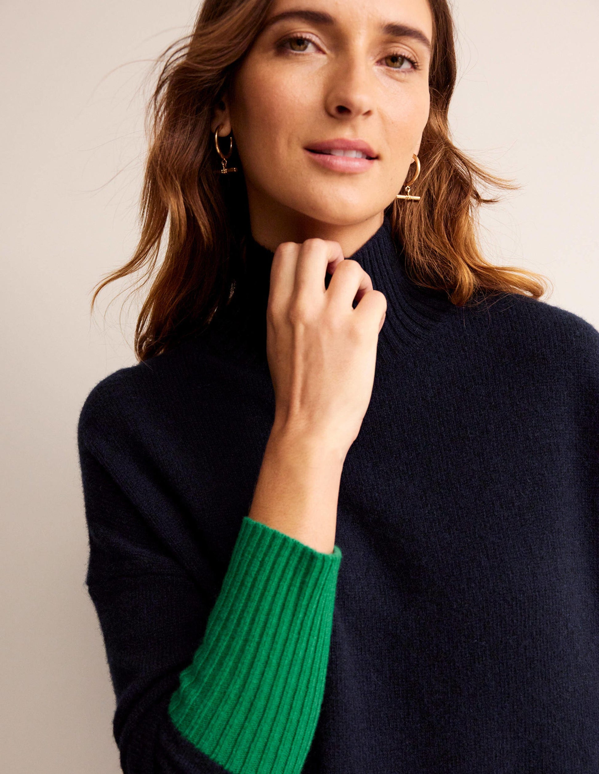 Jessica Oversize-Pullover-Marineblau Blockfarben-2