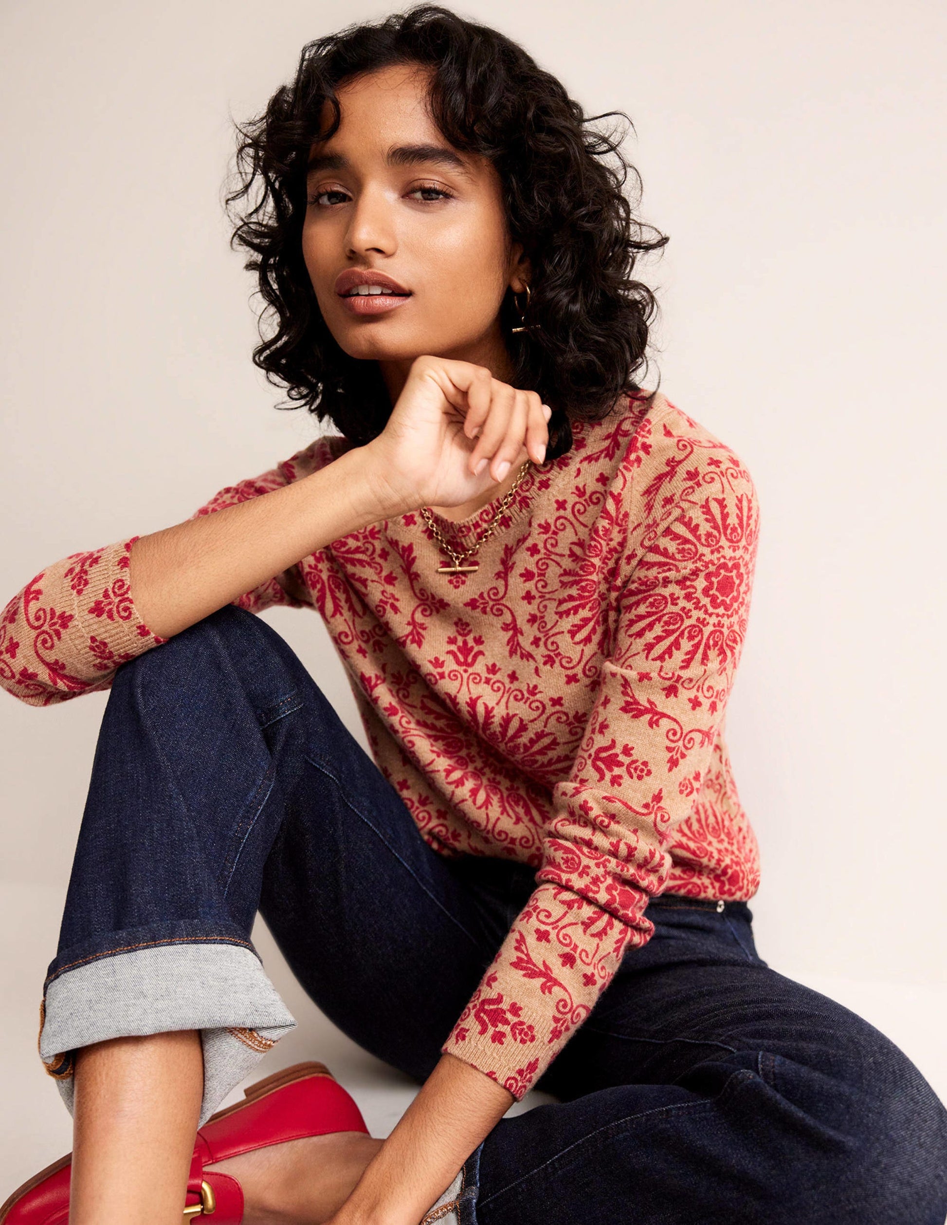 Eva Kaschmirpullover mit Rundhalsausschnitt-Kamelbraun Pfingstrose-4
