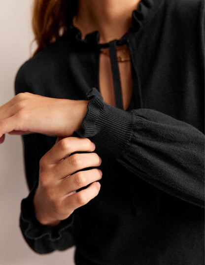 Pullover mit Rüschen und Kragen zum Binden-Schwarz