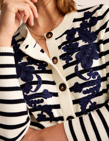 Strickjacke mit Stickerei-Marineblau/Warmes Naurweiß Streifen