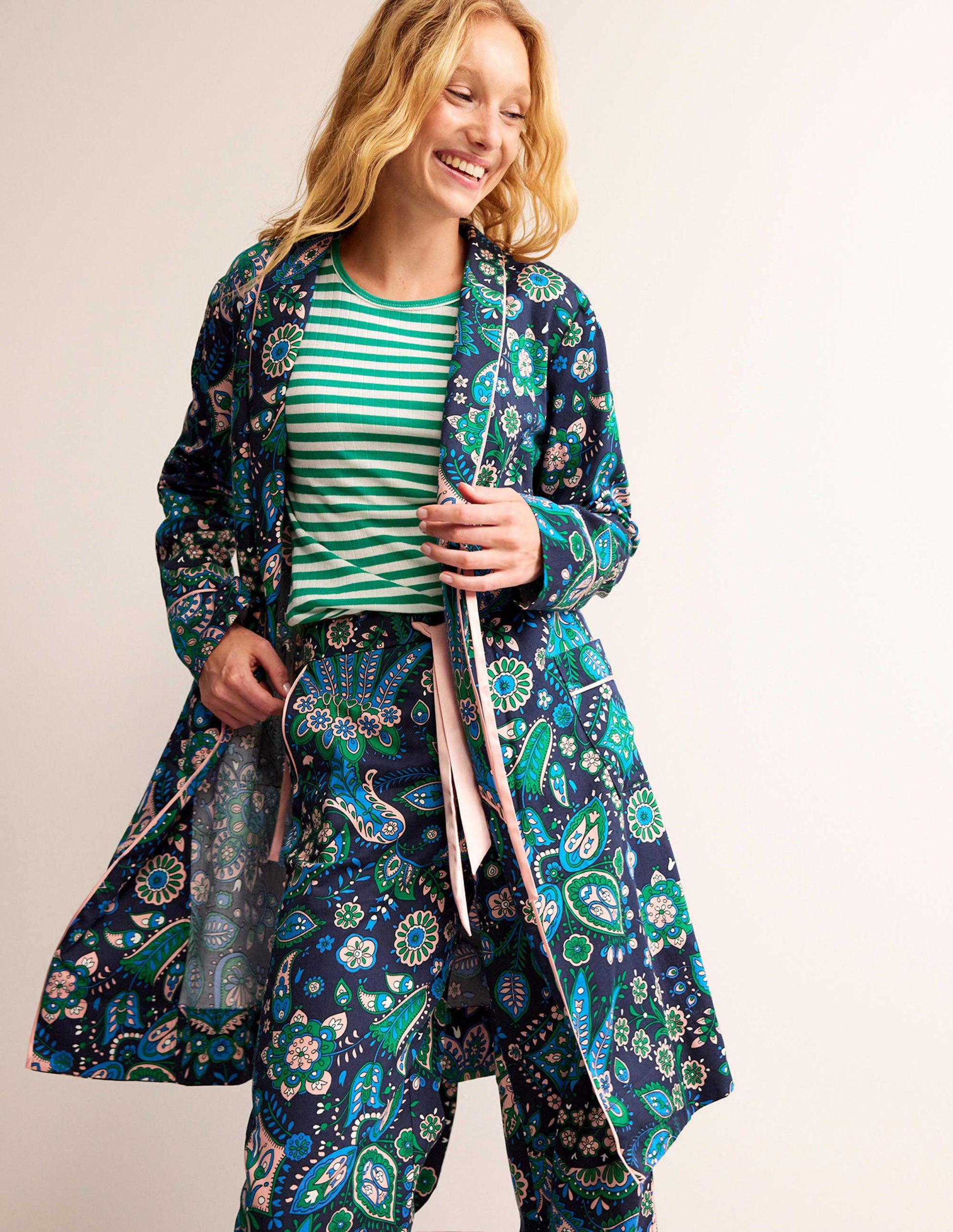 Morgenmantel aus Baumwollsatin-Bunt, Azaleenblüte-1