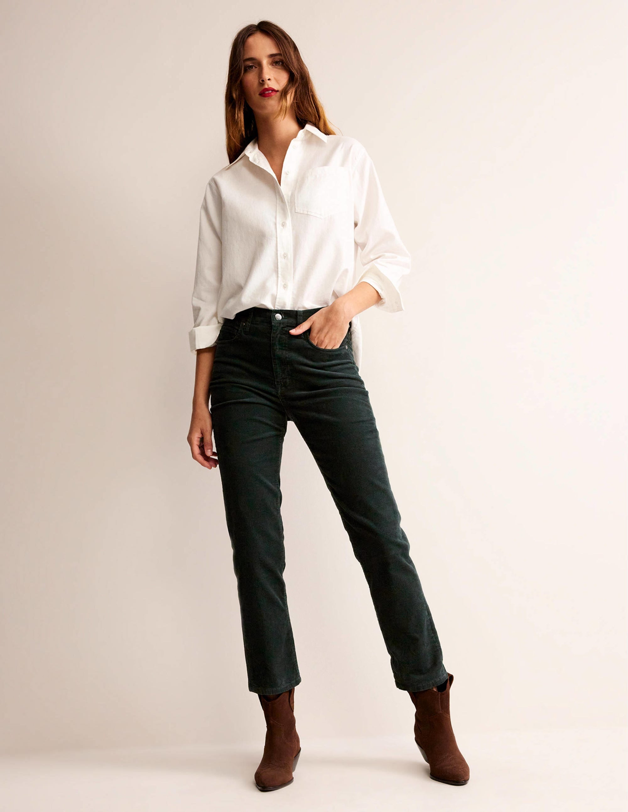 Schmal geschnittene Cord-Jeans mit 5 Taschen-Chatsworth-Grün - Image 1